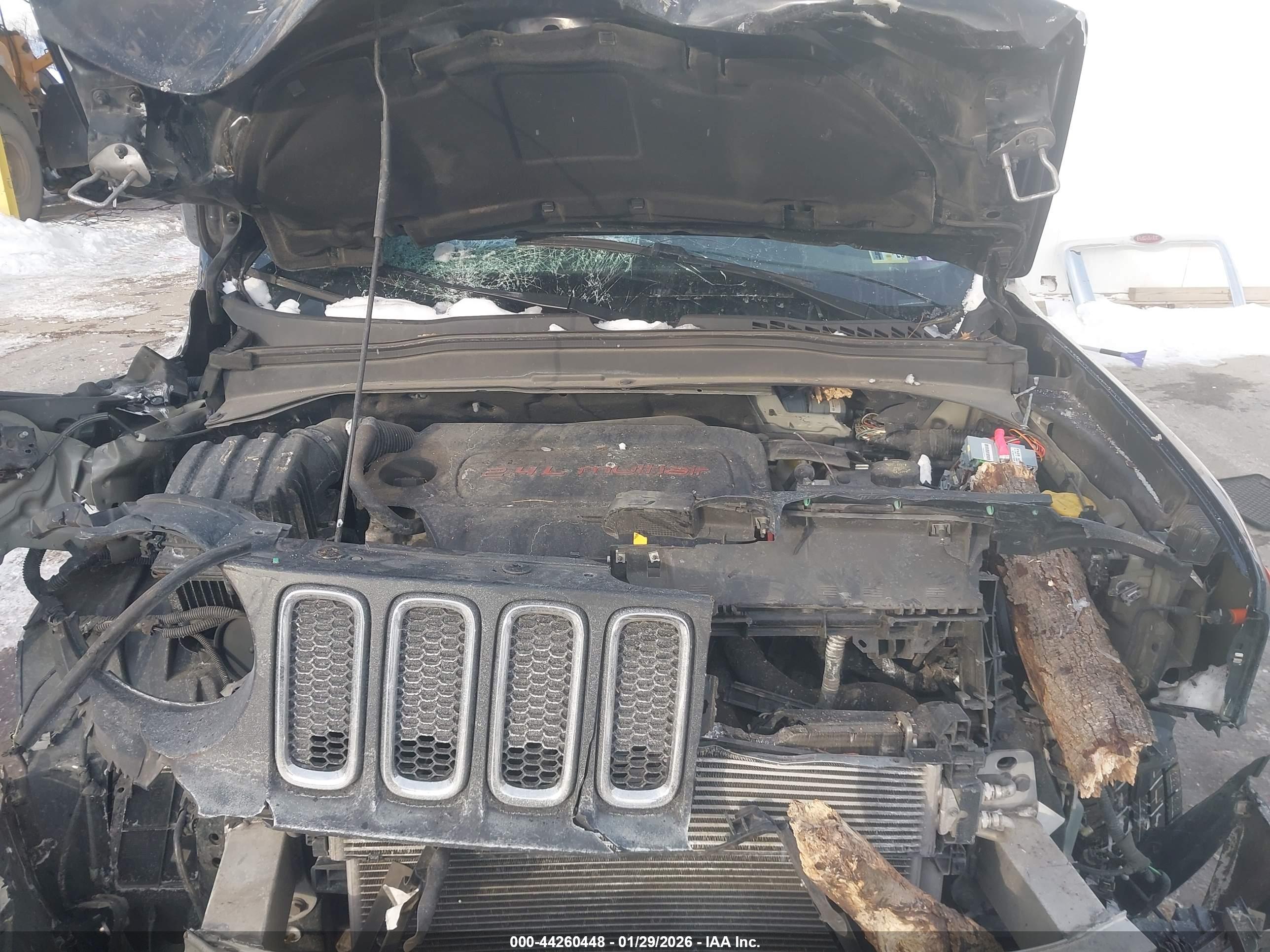 JEEP RENEGADE image 10