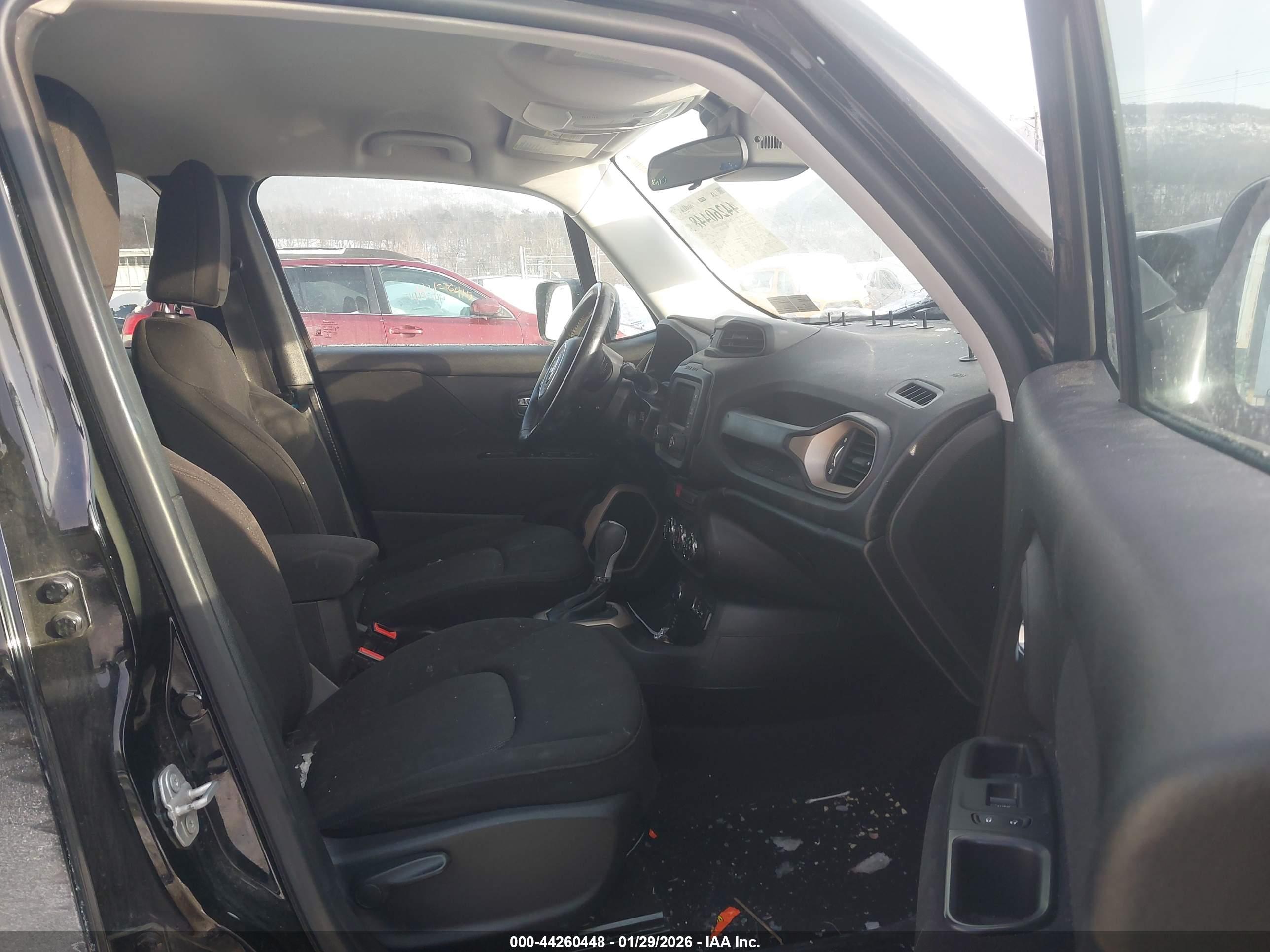 JEEP RENEGADE image 5