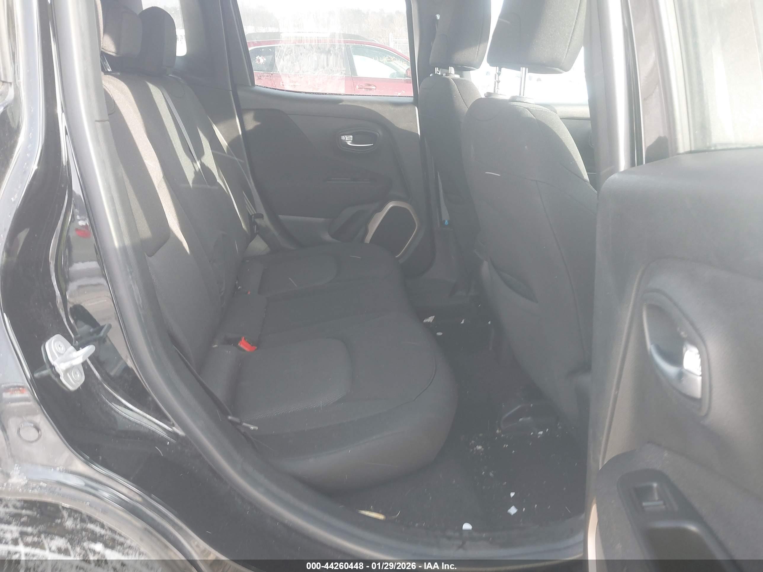 JEEP RENEGADE image 8