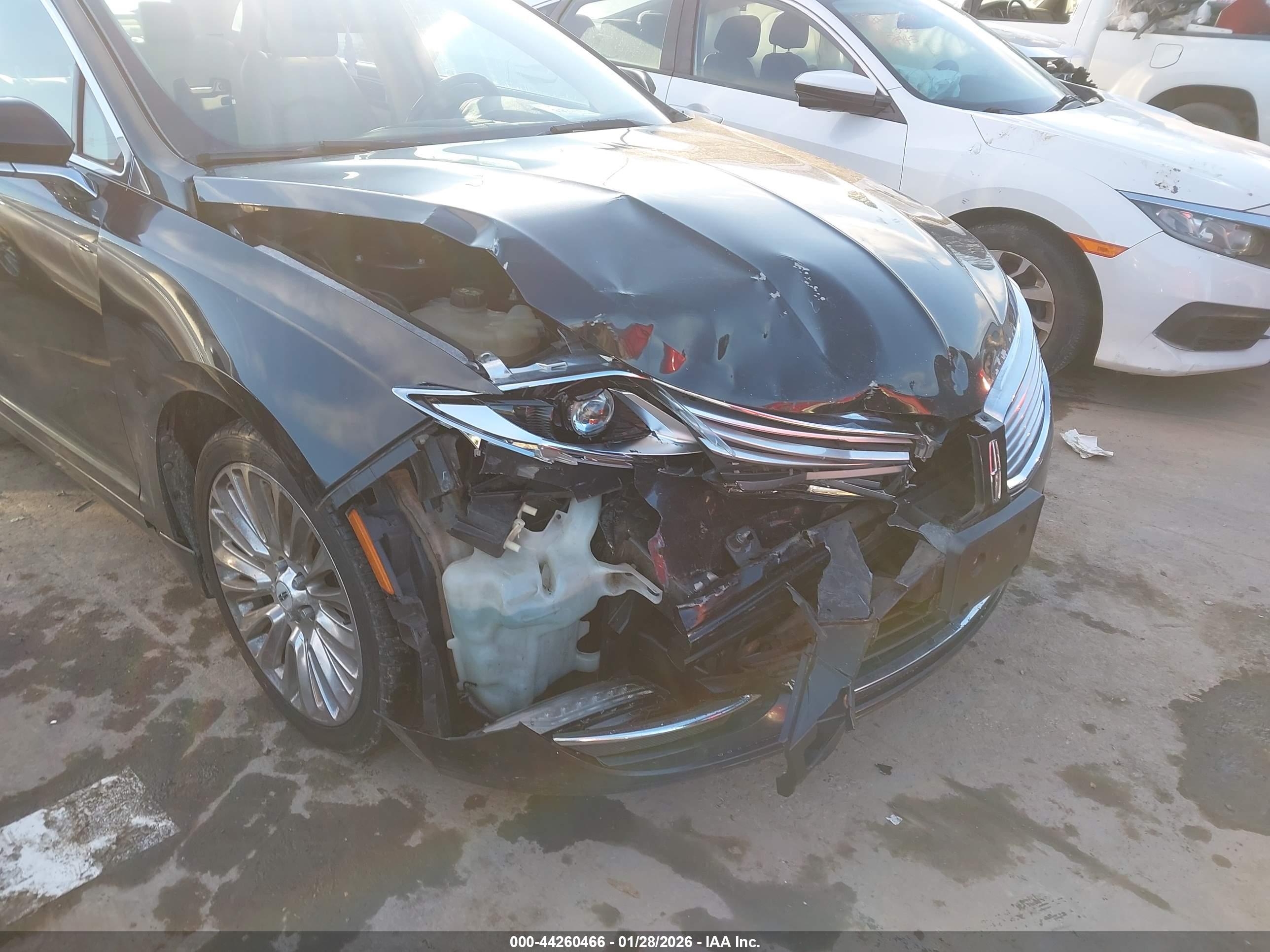 LINCOLN MKZ image 6