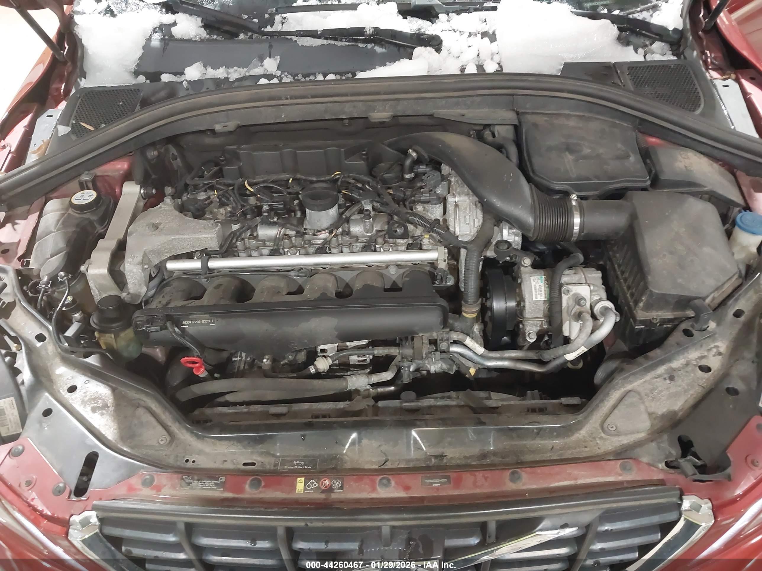 VOLVO XC60 image 10