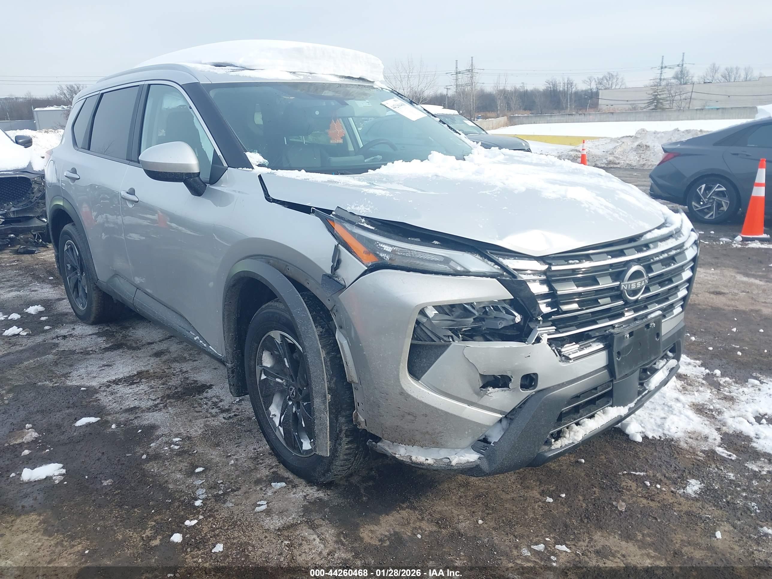 NISSAN ROGUE image 6