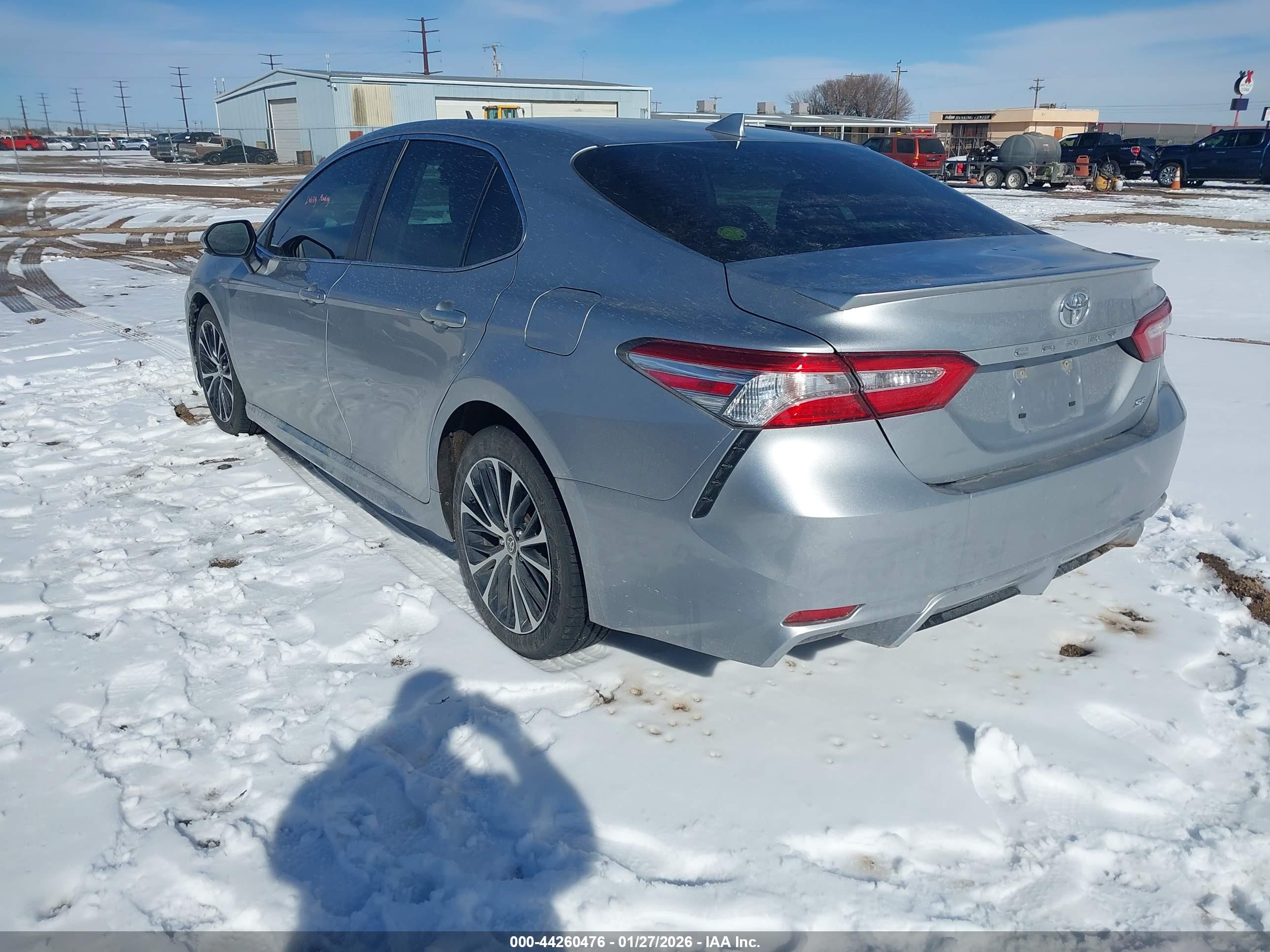TOYOTA CAMRY image 3