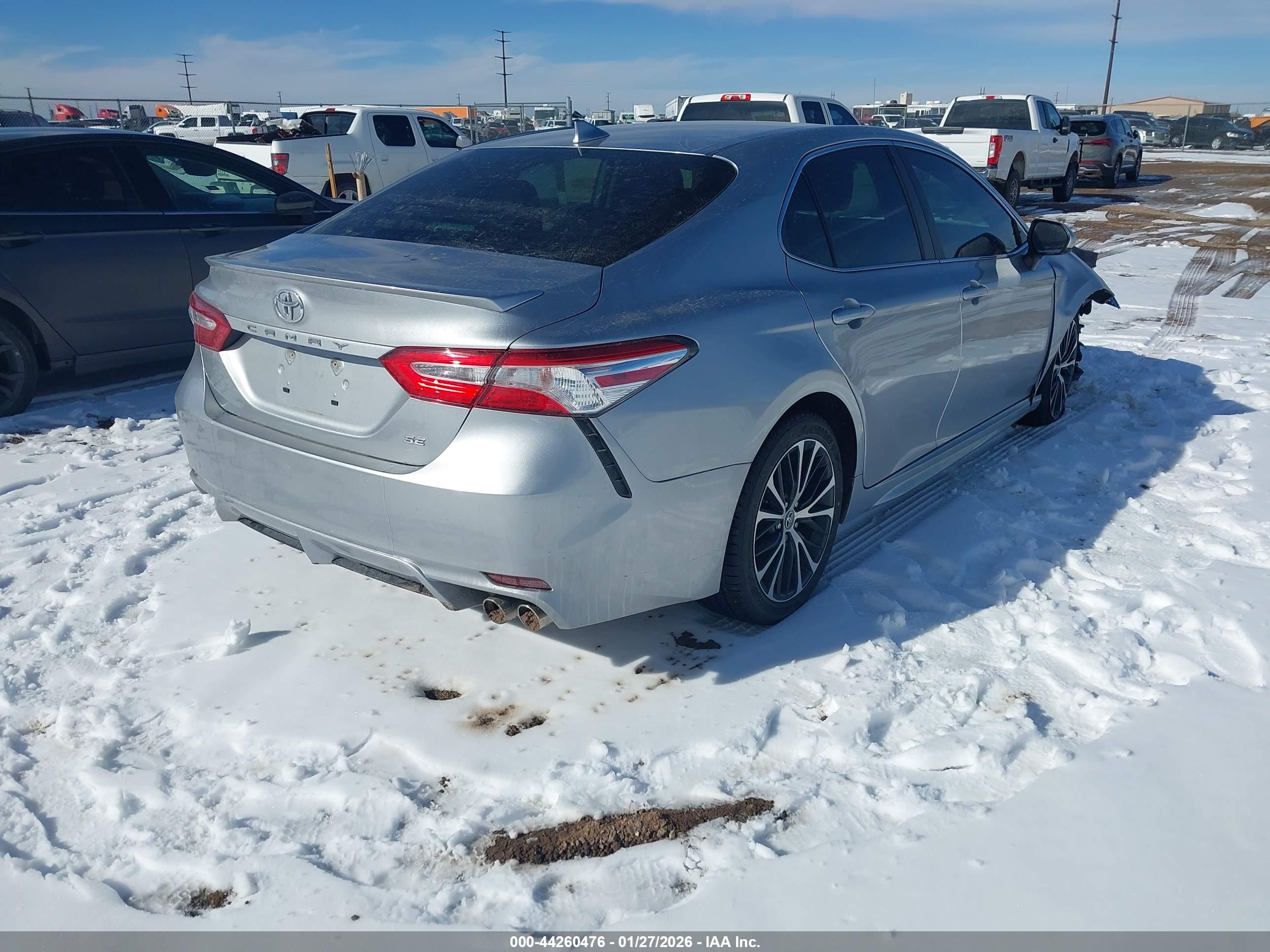 TOYOTA CAMRY image 4