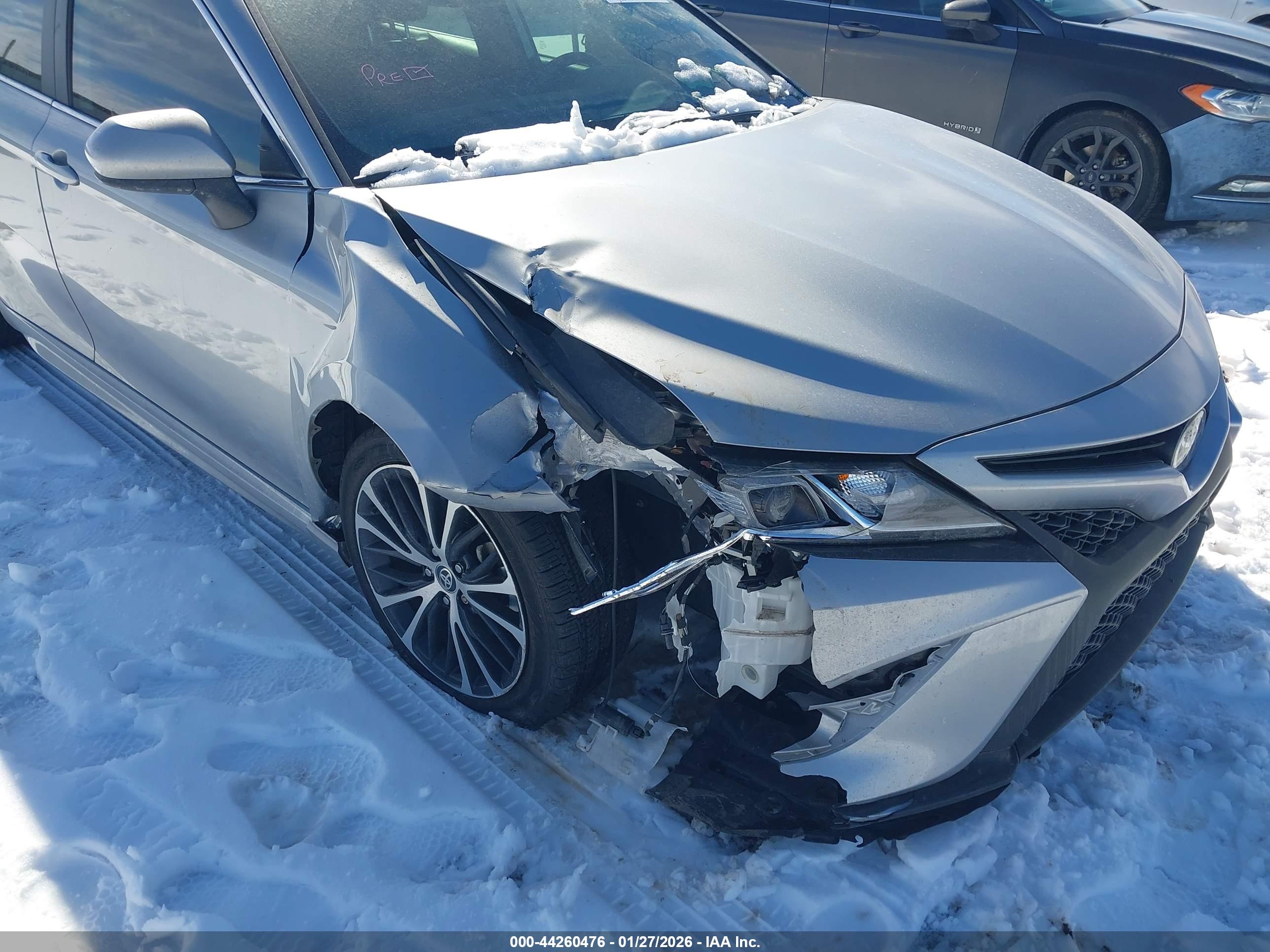 TOYOTA CAMRY image 6
