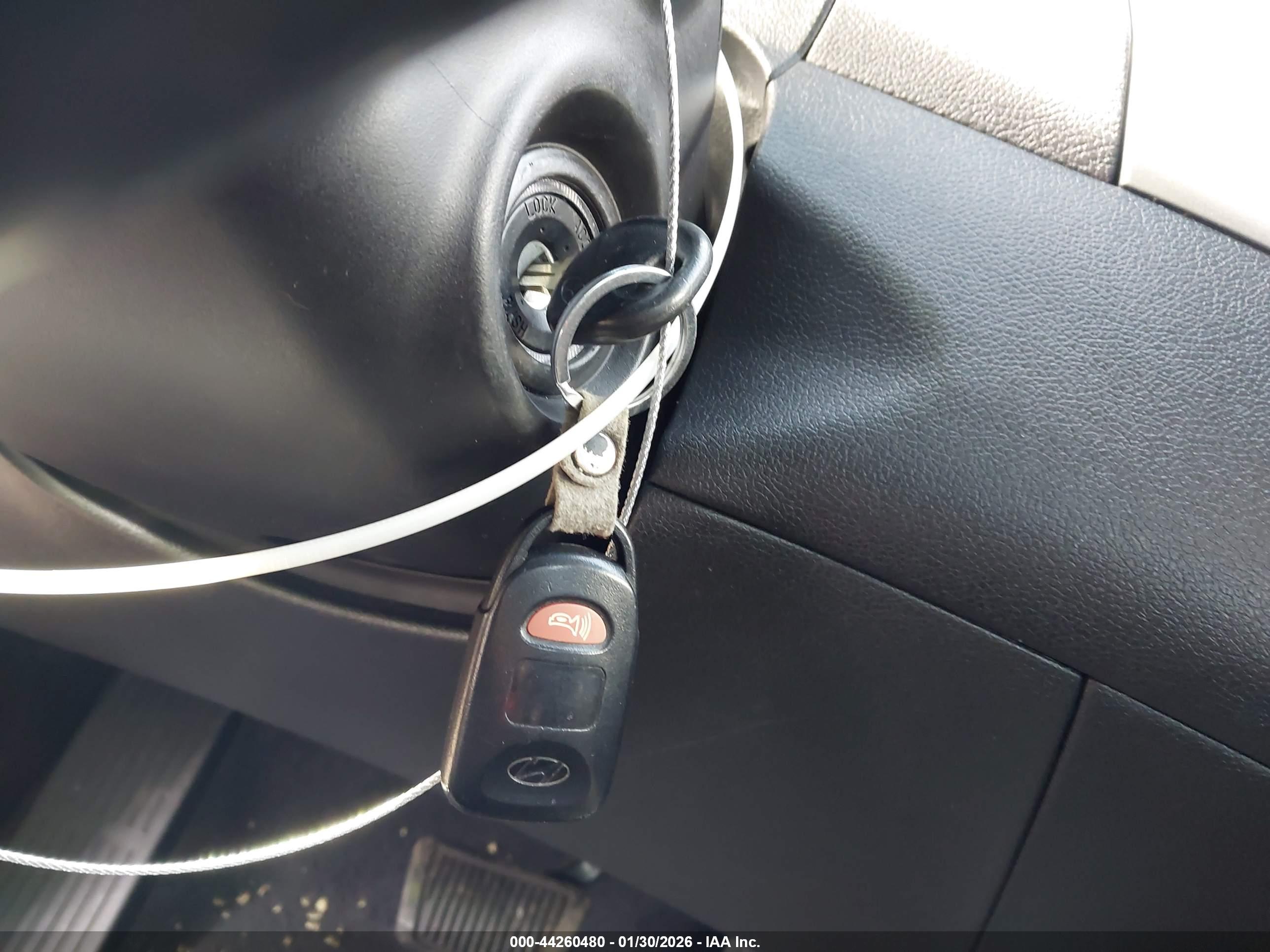 HYUNDAI ELANTRA image 11