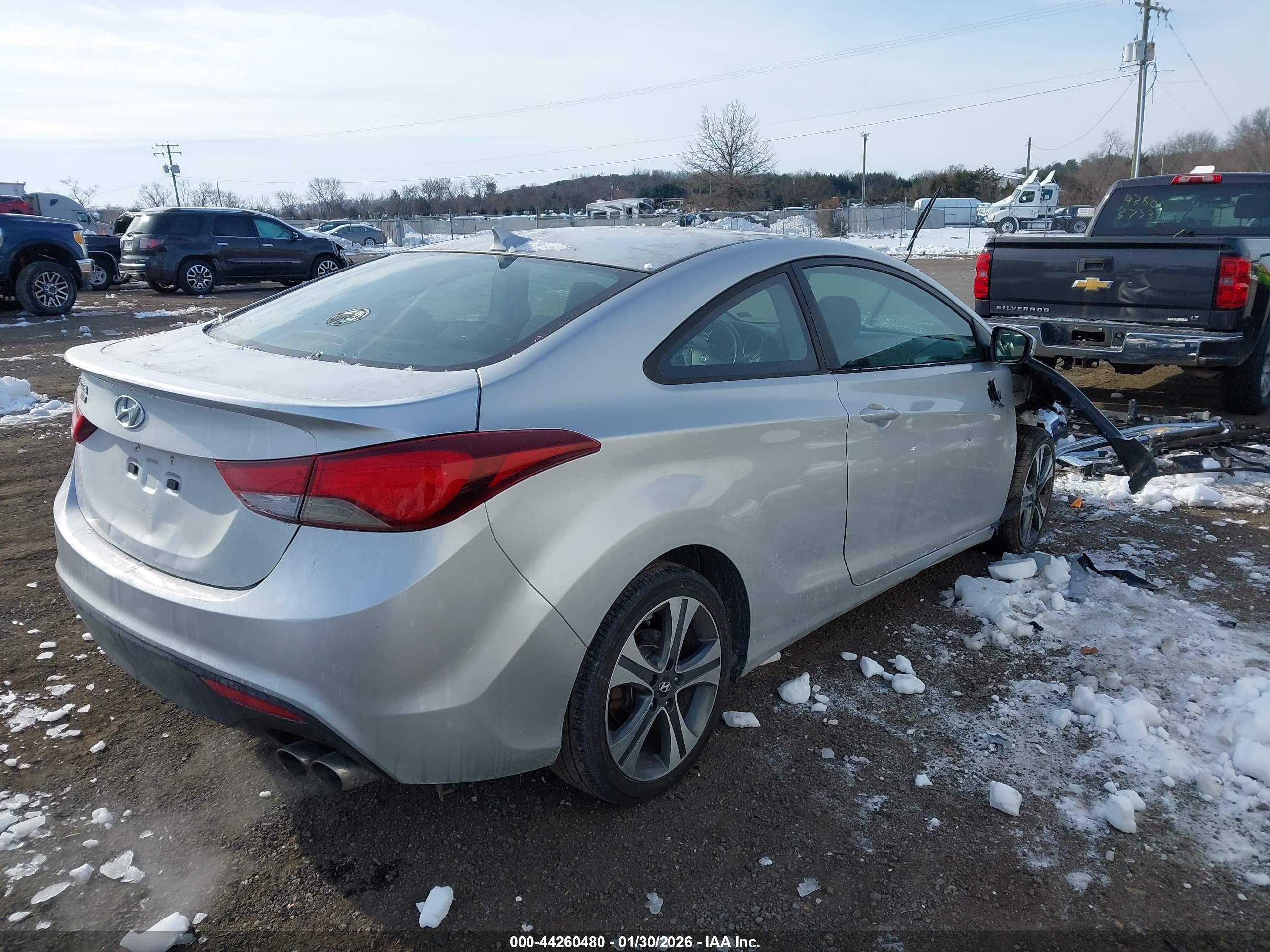 HYUNDAI ELANTRA image 4