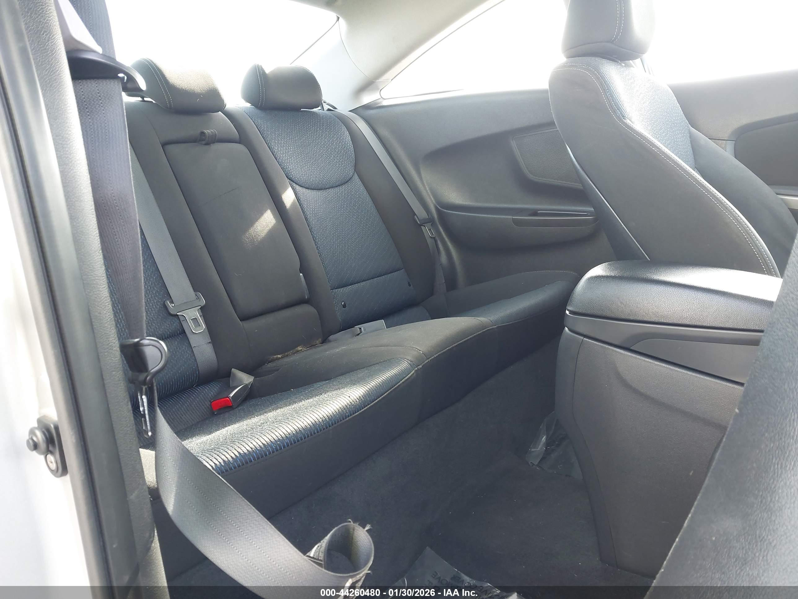 HYUNDAI ELANTRA image 8