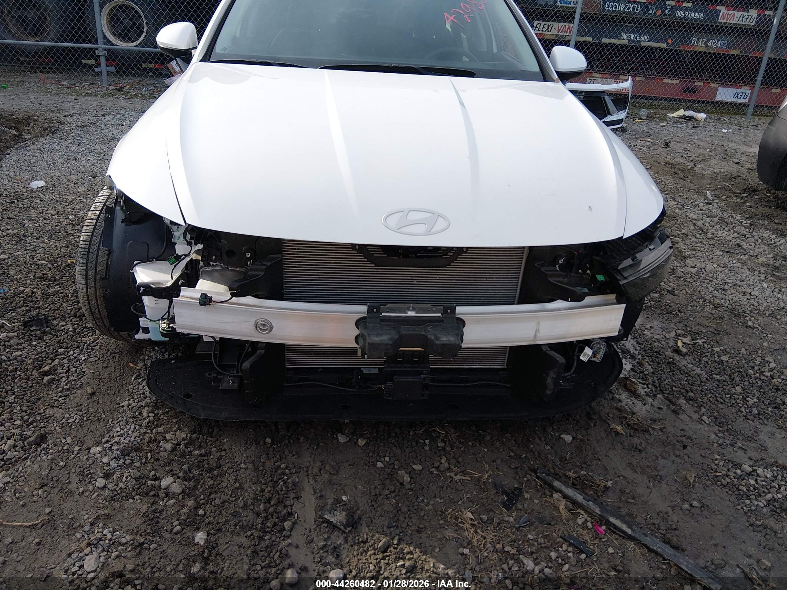 HYUNDAI SONATA image 6