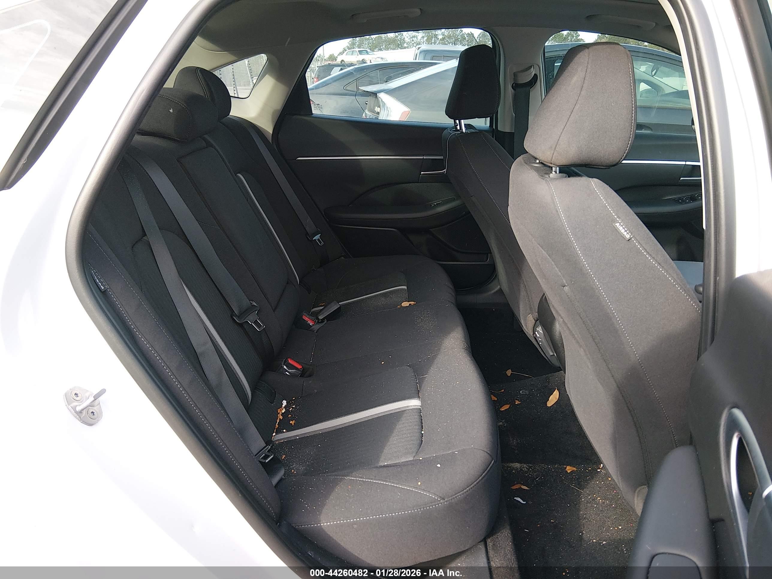HYUNDAI SONATA image 8
