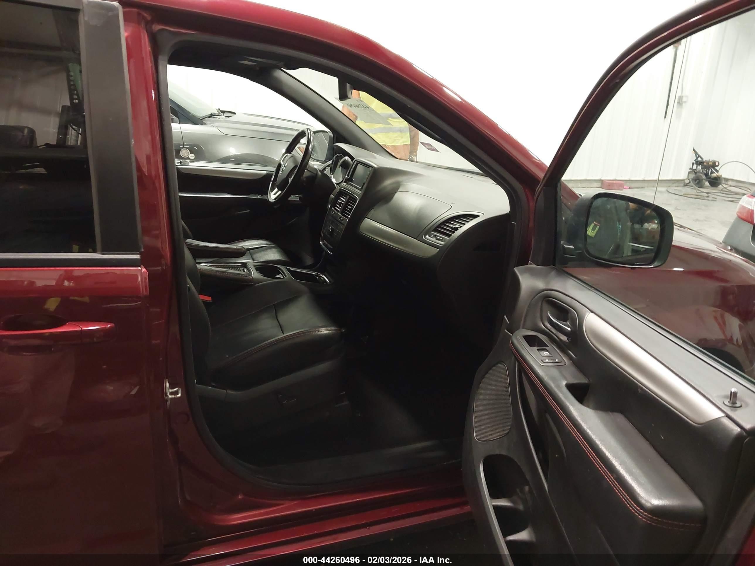 DODGE GRAND image 5