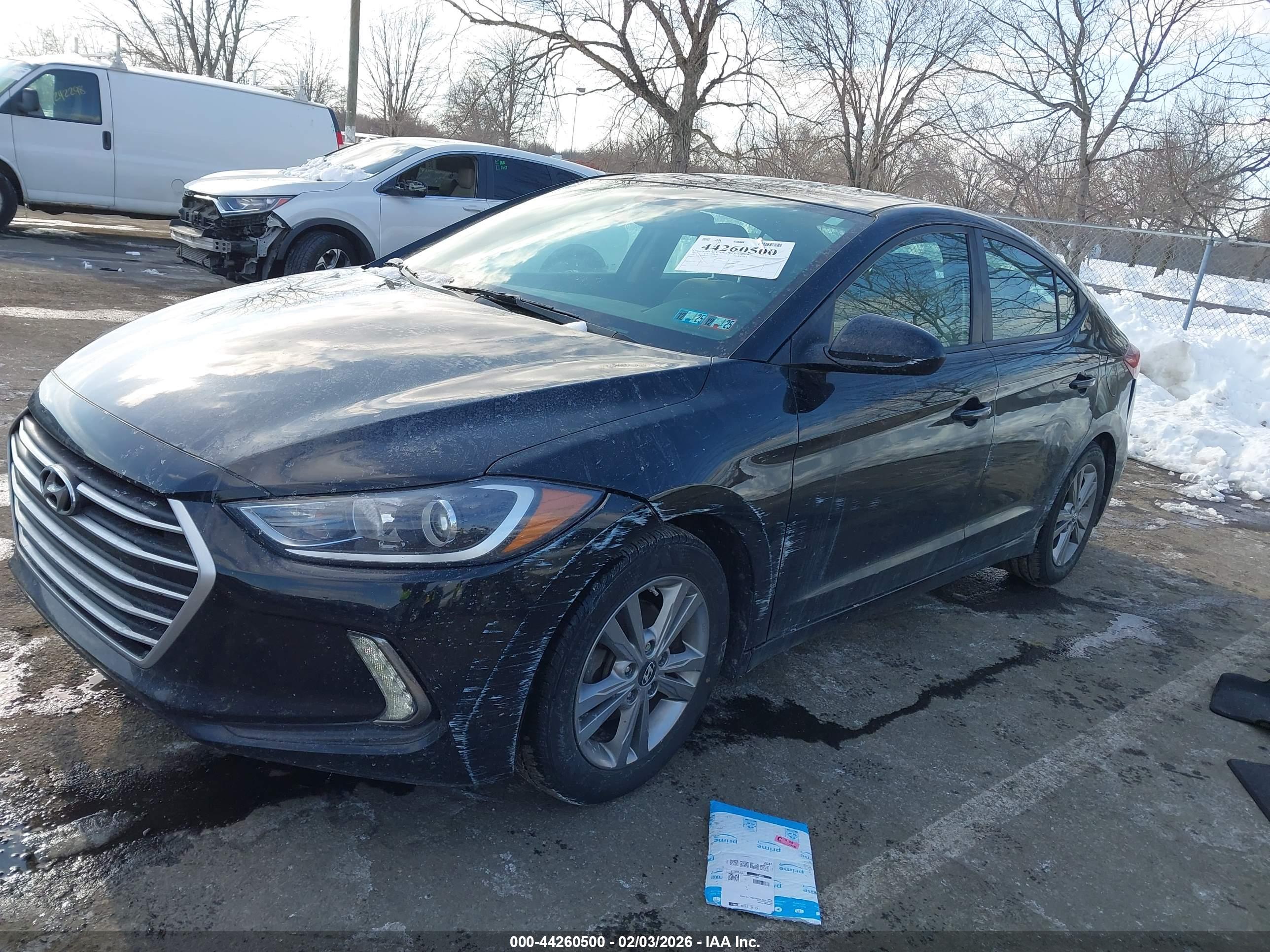 HYUNDAI ELANTRA image 2