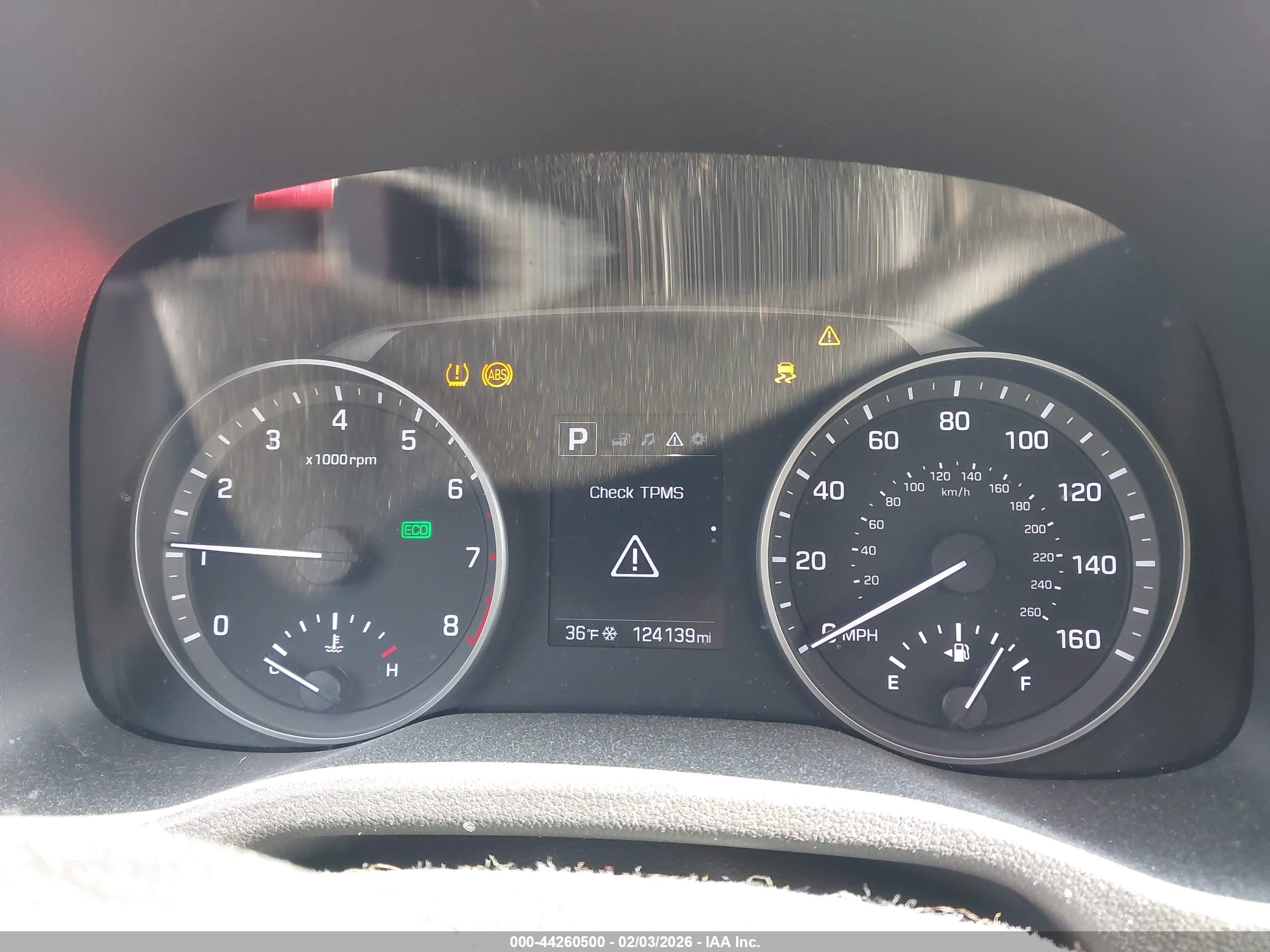 HYUNDAI ELANTRA image 7
