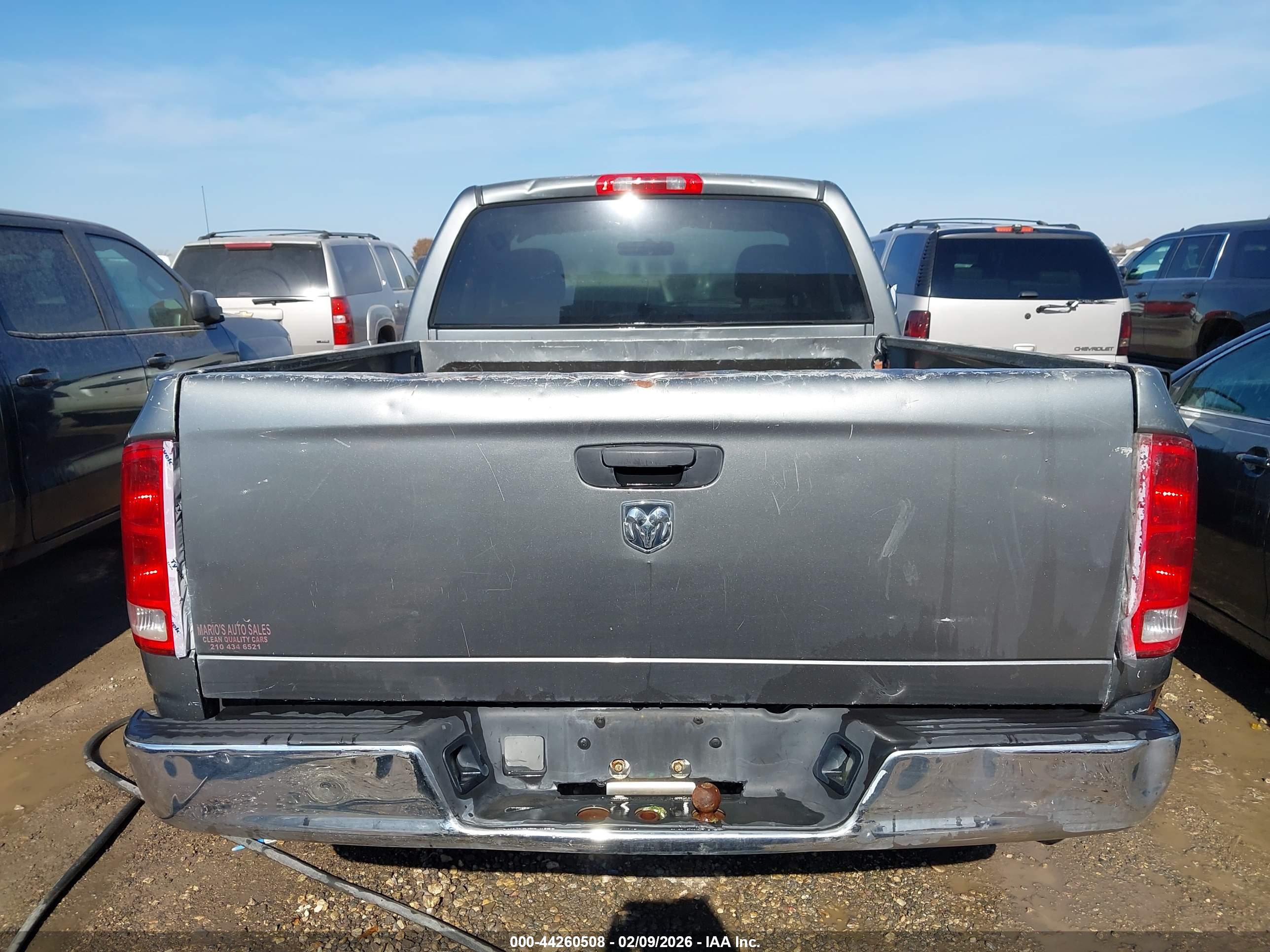 DODGE RAM image 8