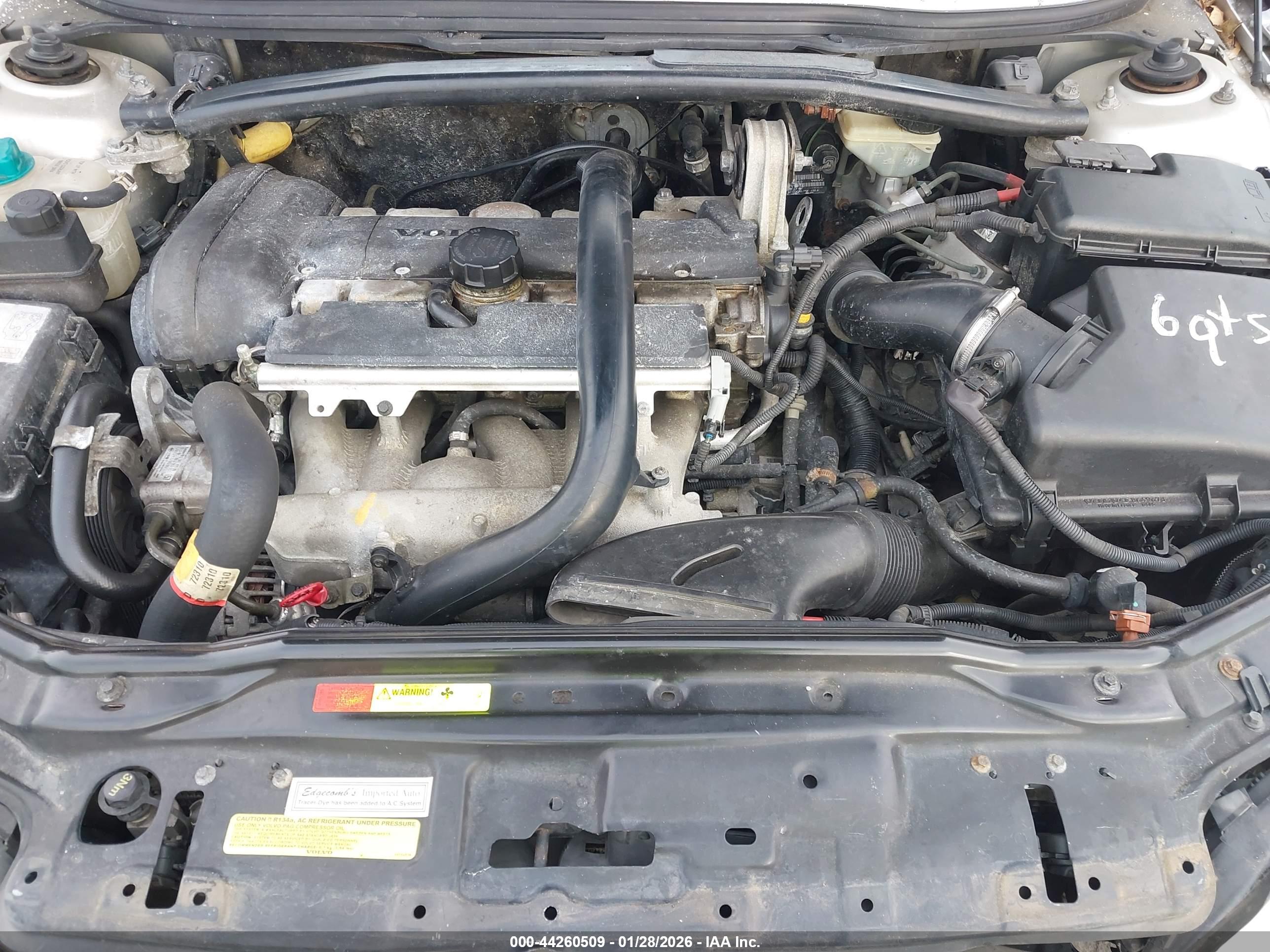 VOLVO XC70 image 10