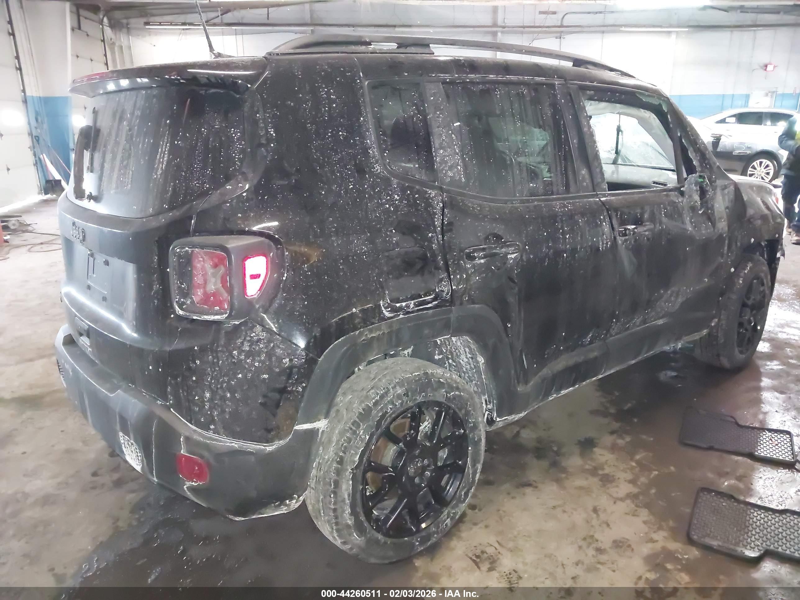 JEEP RENEGADE image 4