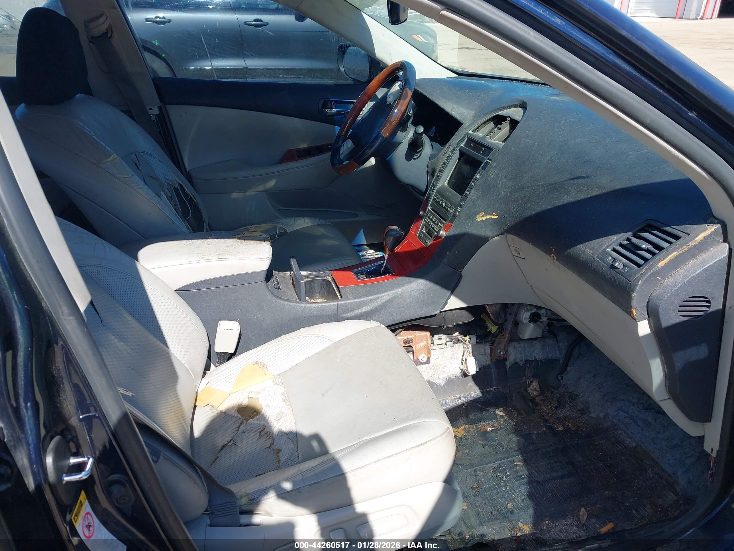 LEXUS ES image 5