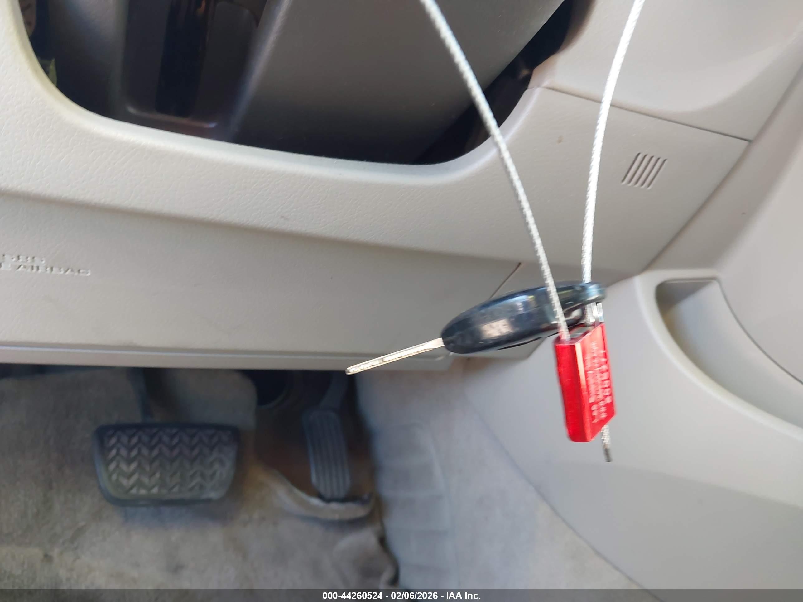 TOYOTA CAMRY image 11