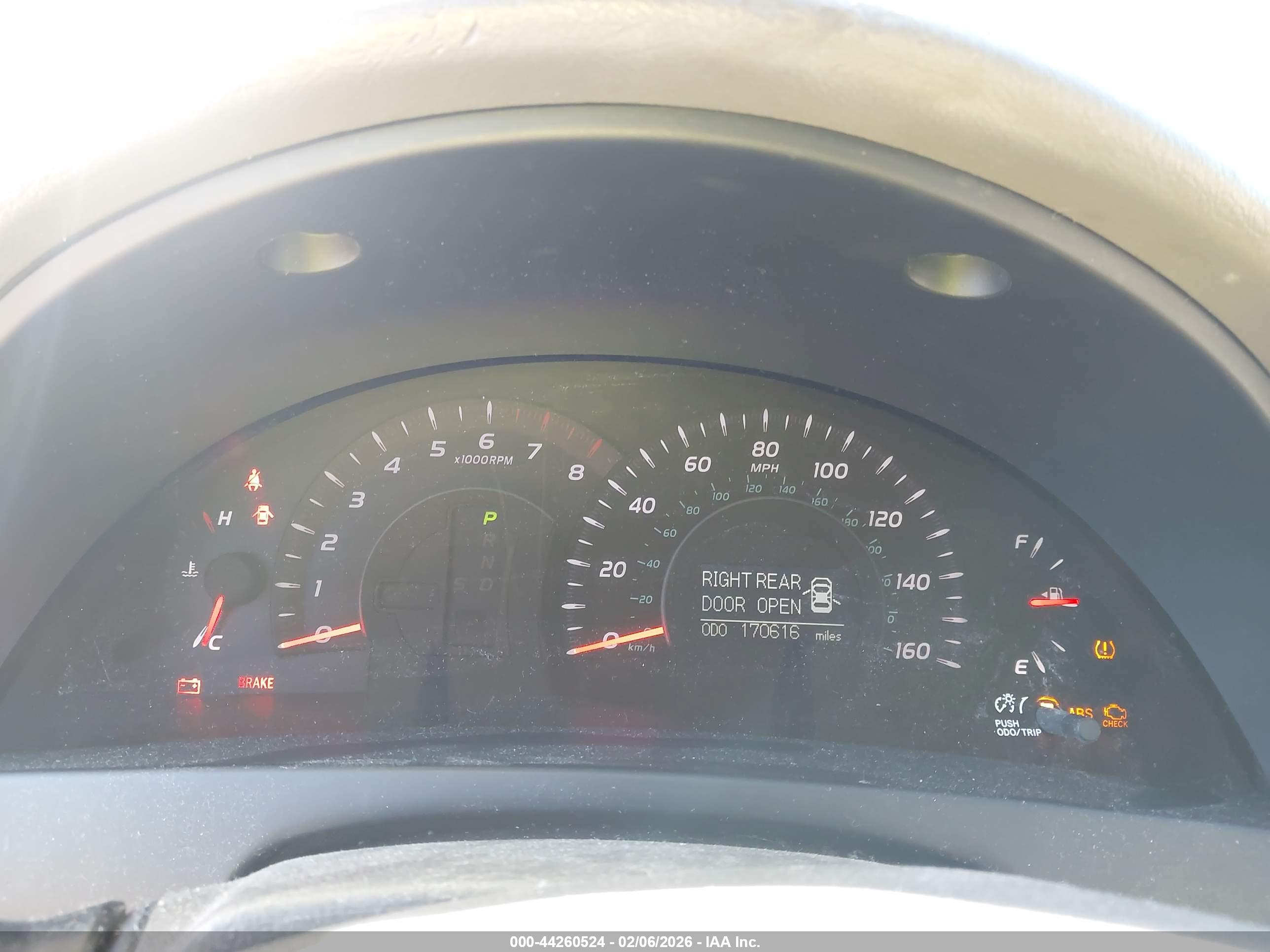 TOYOTA CAMRY image 7