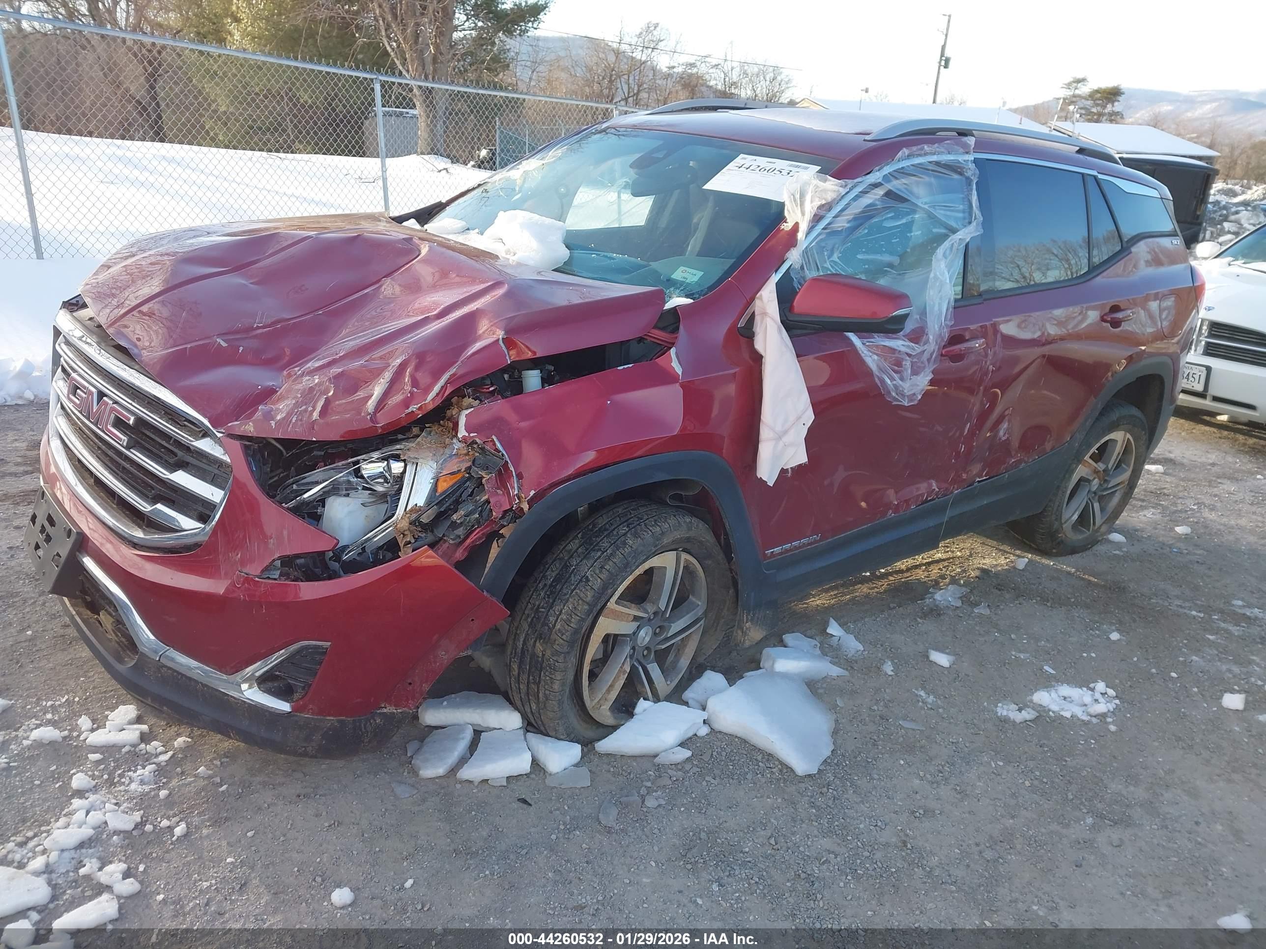 GMC TERRAIN image 2