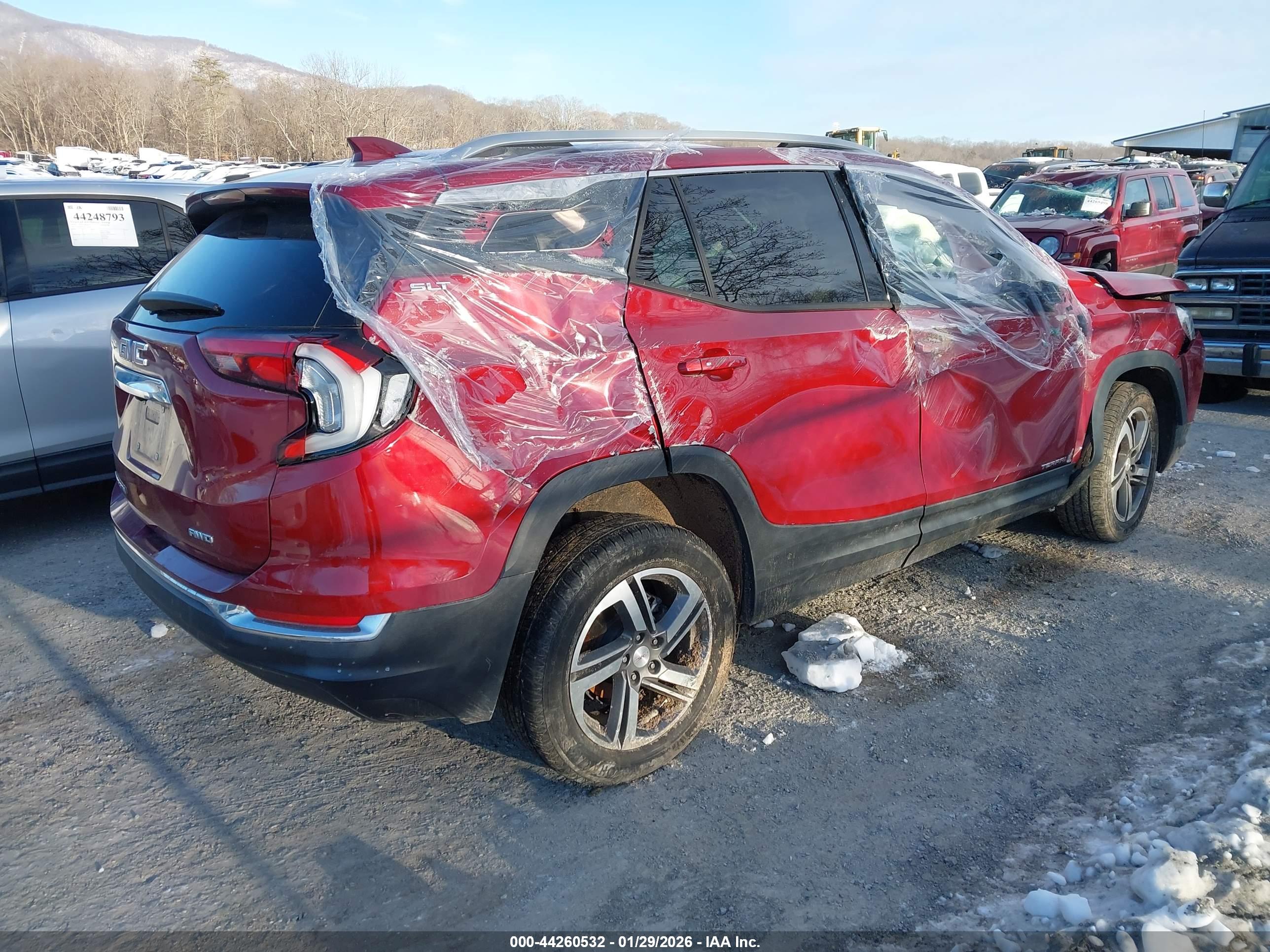 GMC TERRAIN image 4