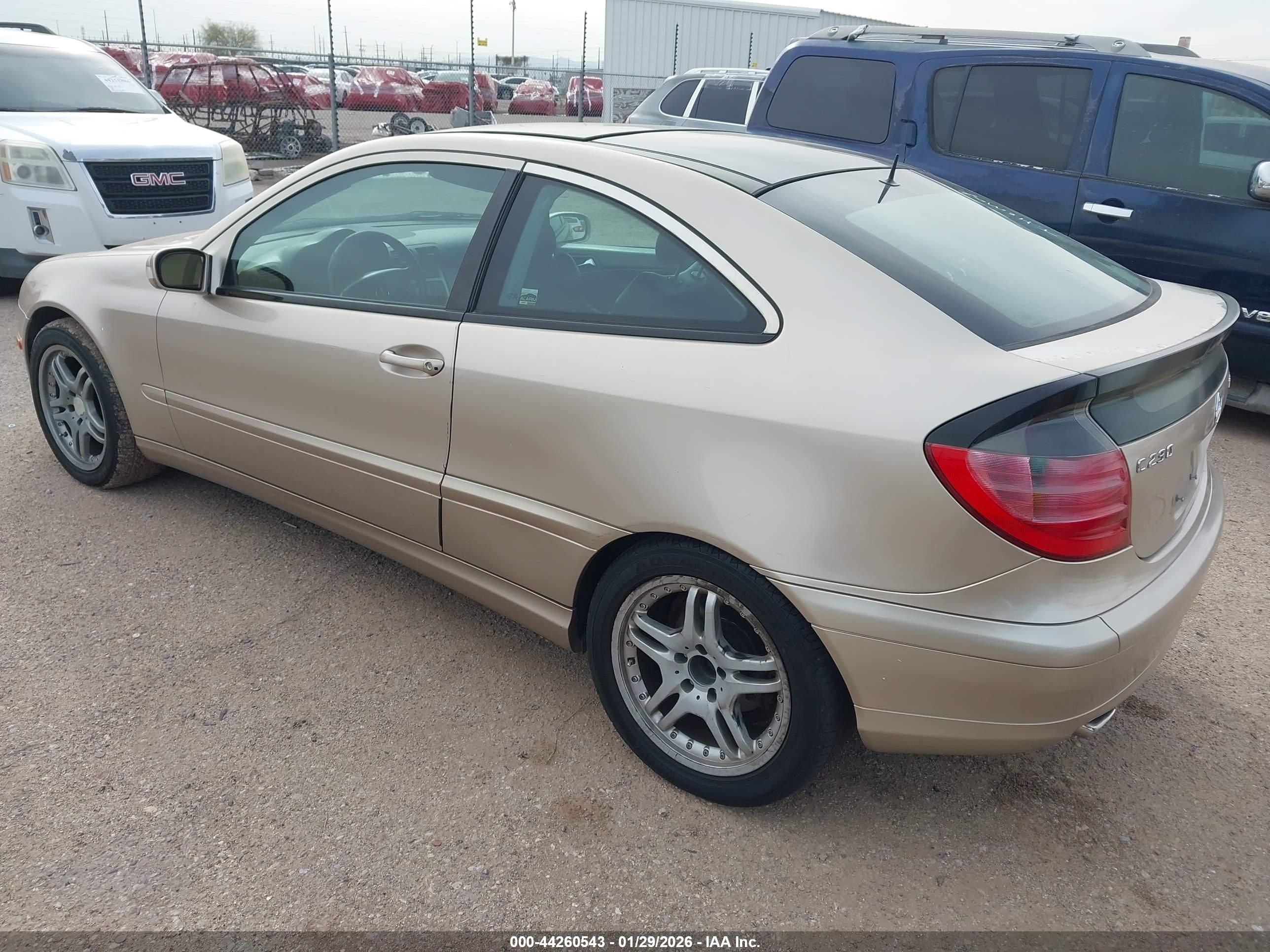 MERCEDES-BENZ C image 3