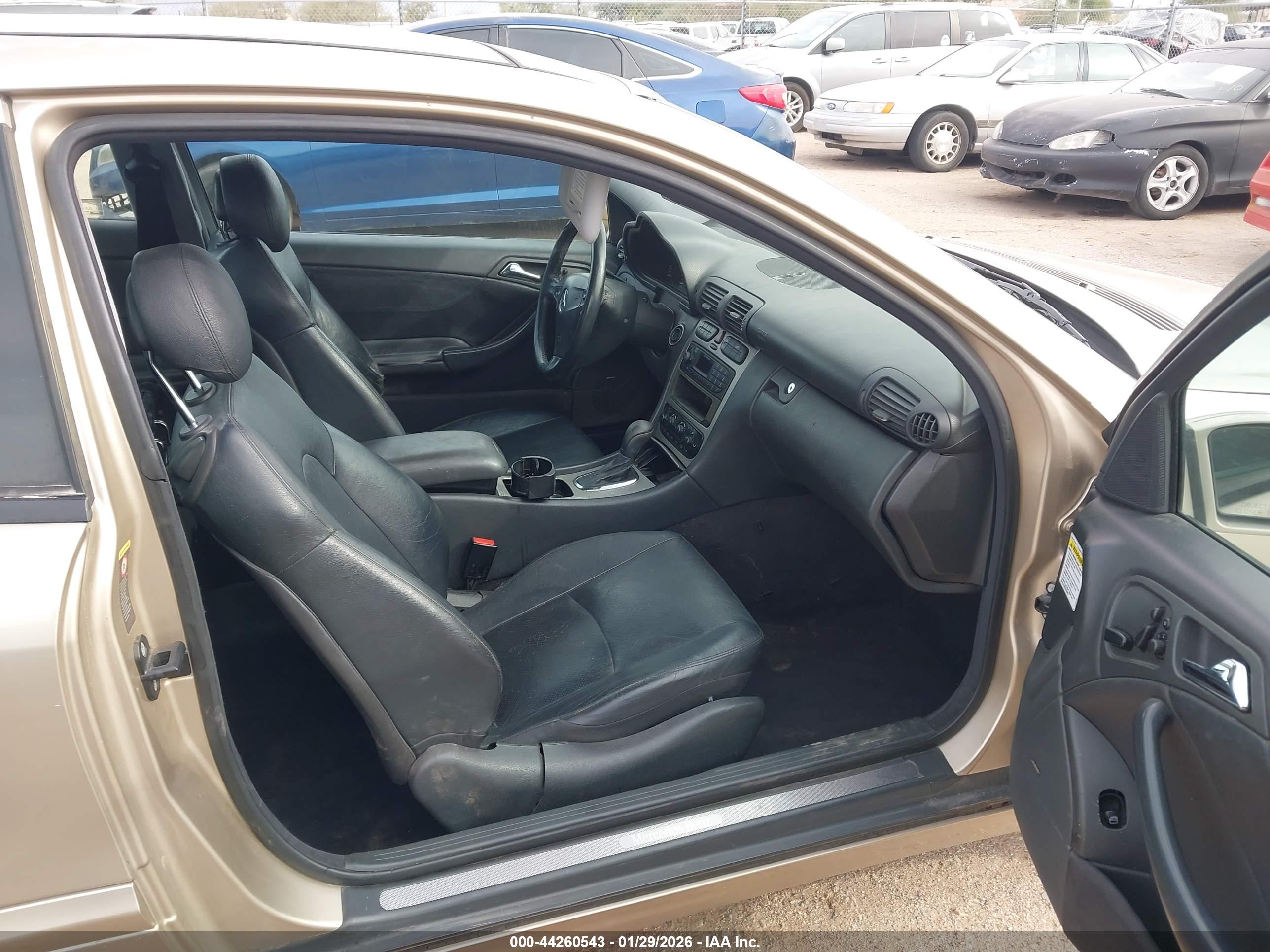 MERCEDES-BENZ C image 5
