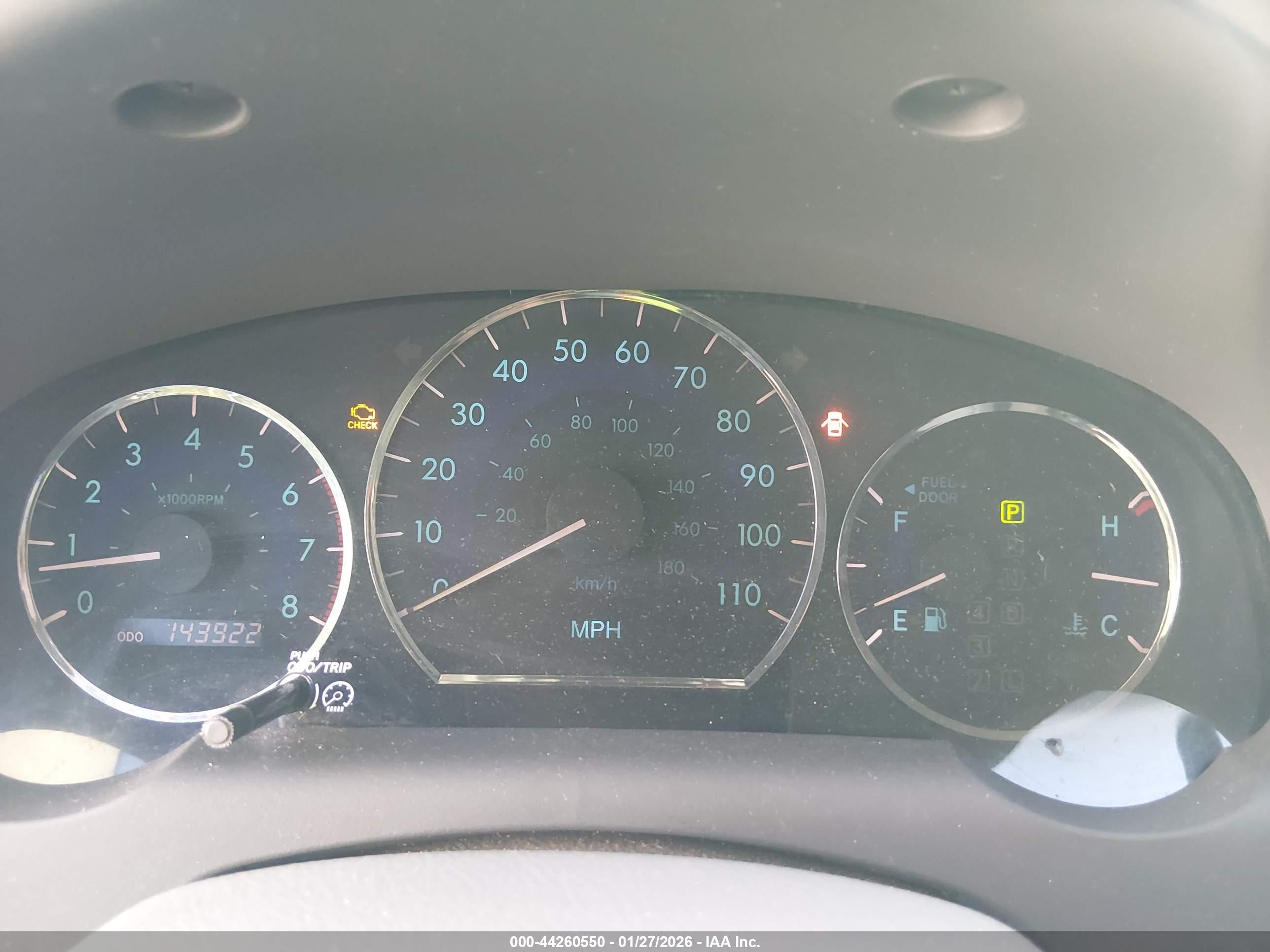 TOYOTA SIENNA image 7