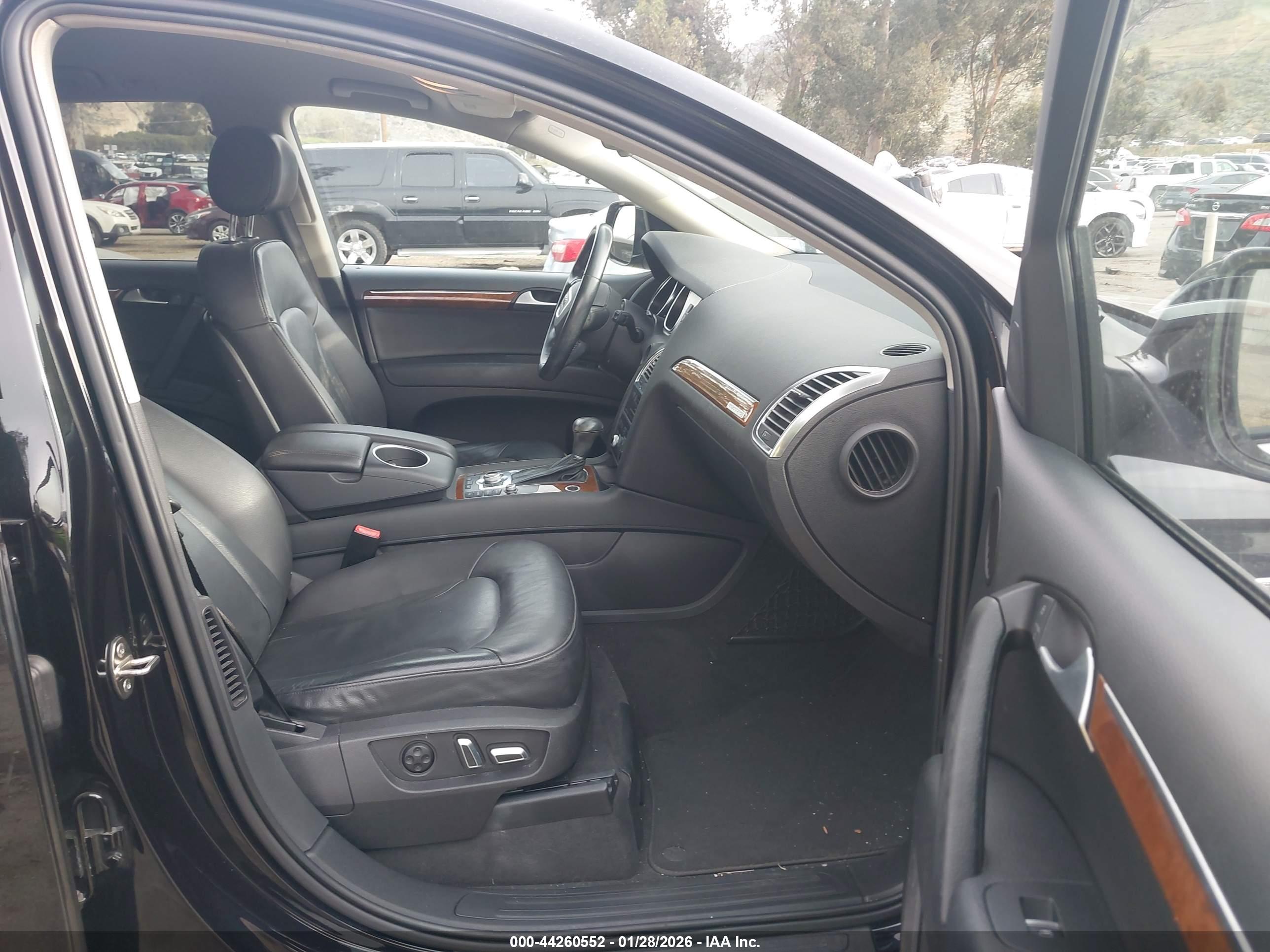 AUDI Q7 image 5