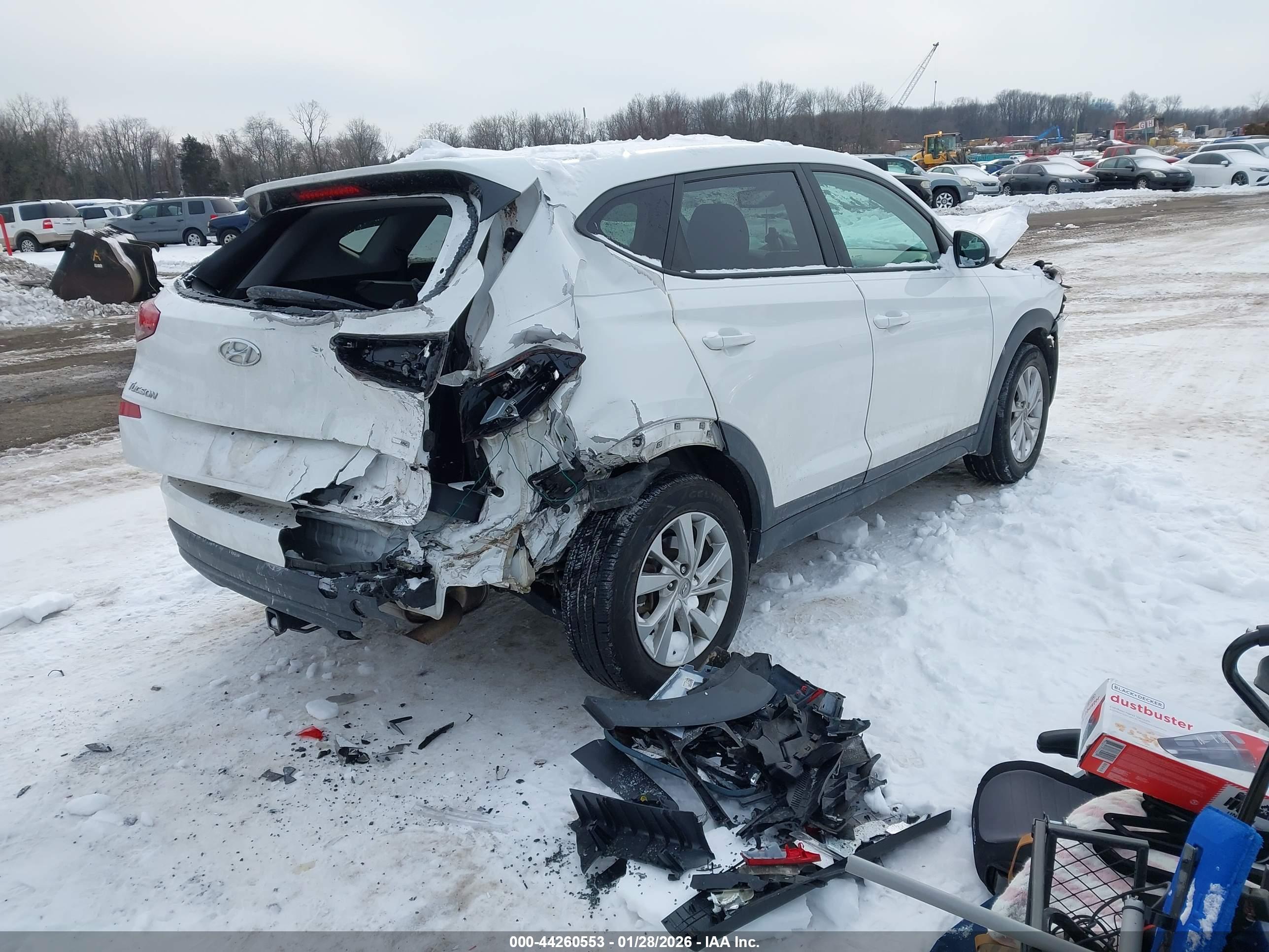 HYUNDAI TUCSON image 4