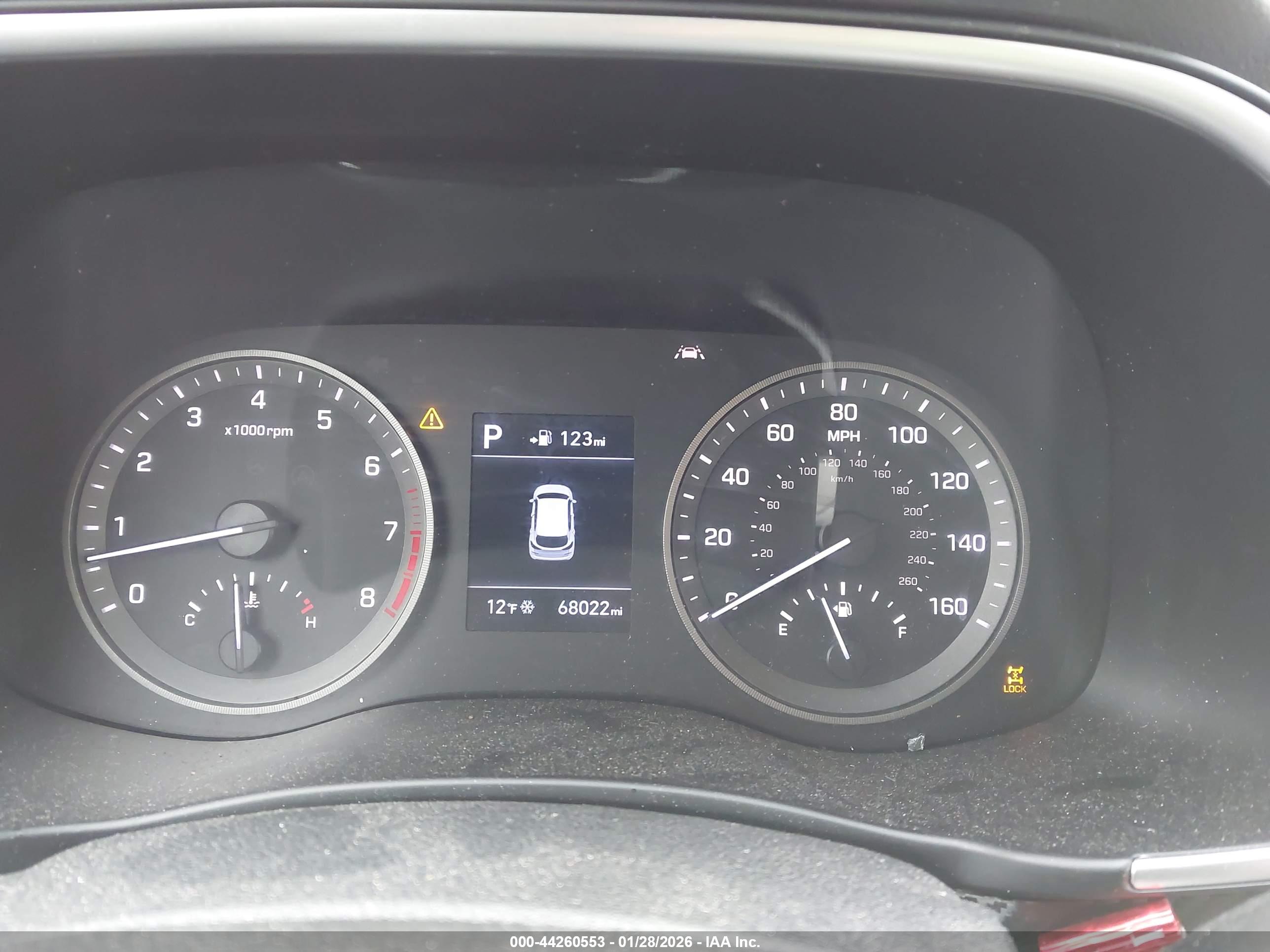 HYUNDAI TUCSON image 7