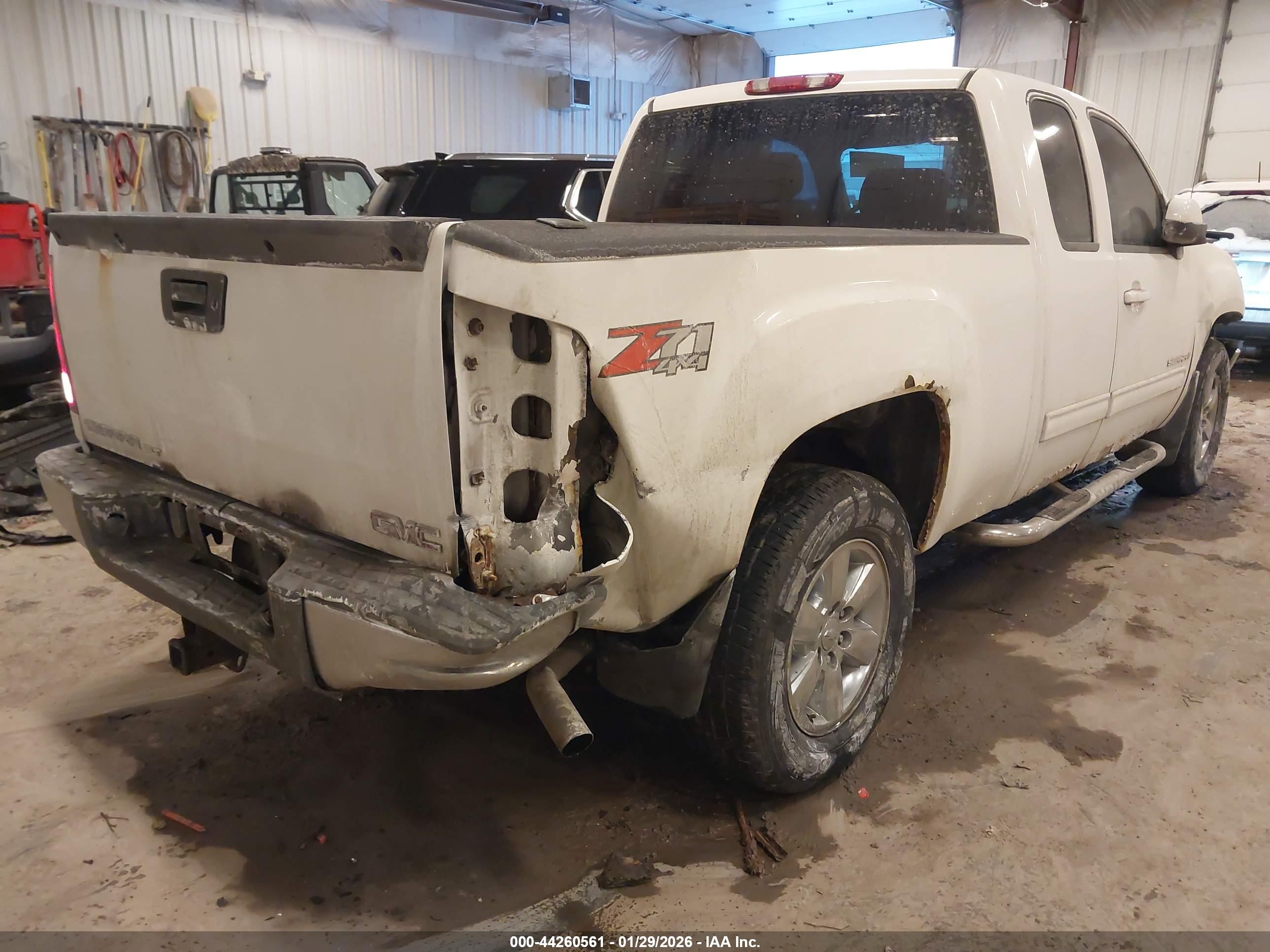 GMC SIERRA image 6