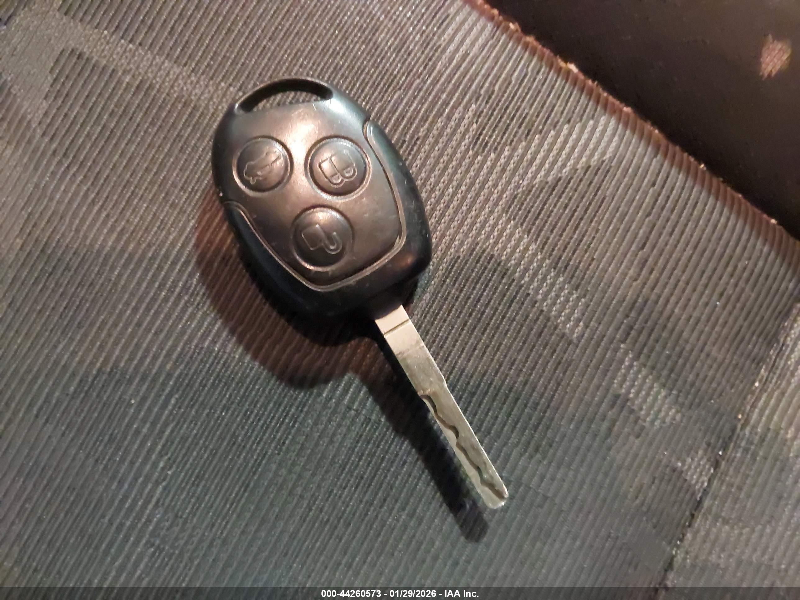 FORD FIESTA image 11