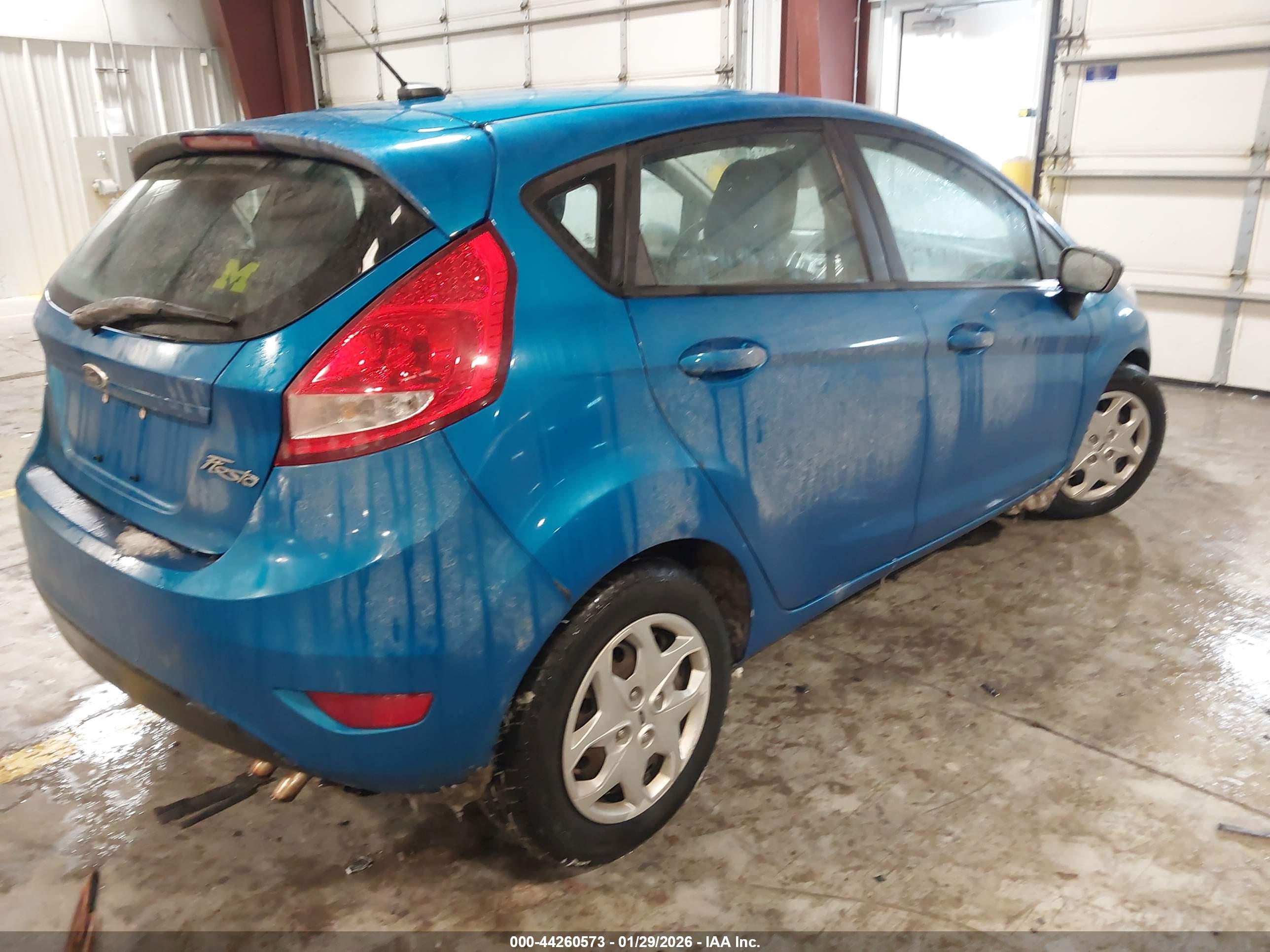 FORD FIESTA image 4