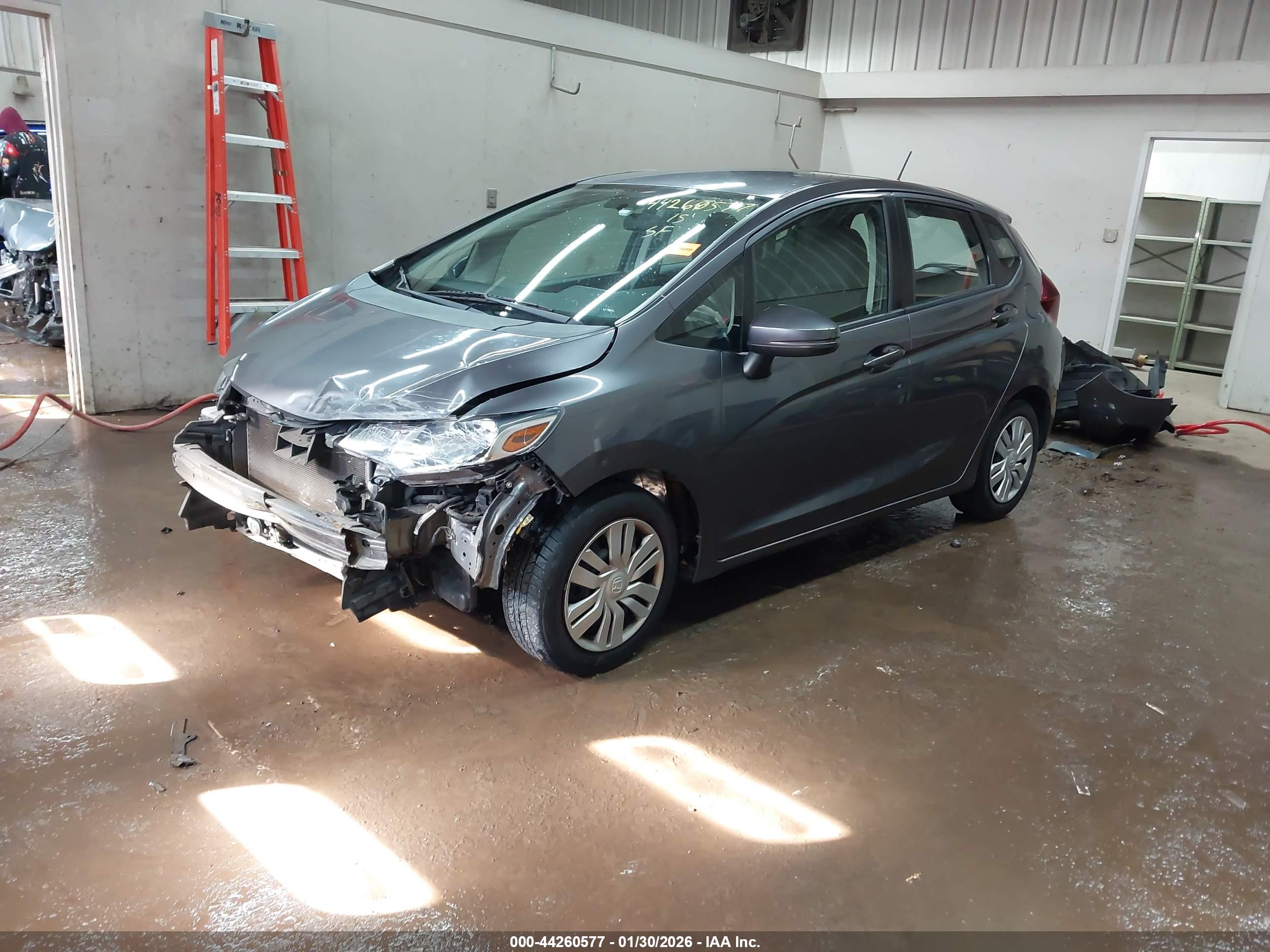 HONDA FIT image 2