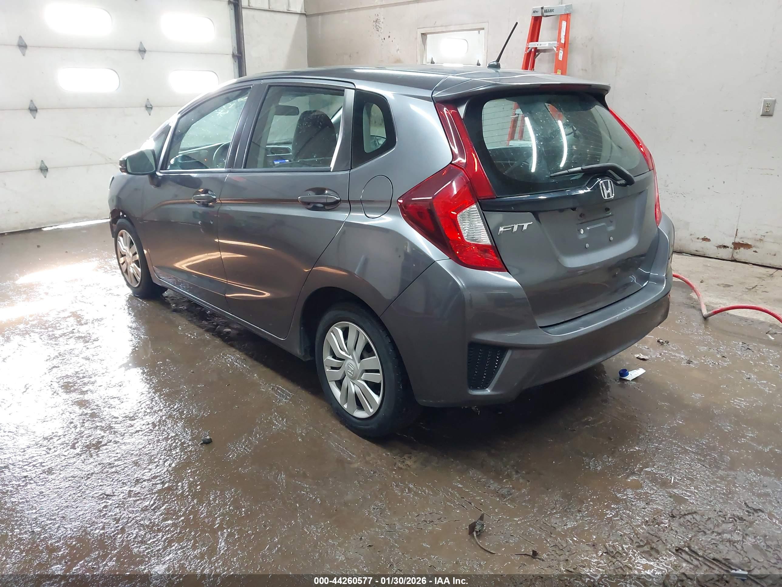 HONDA FIT image 3