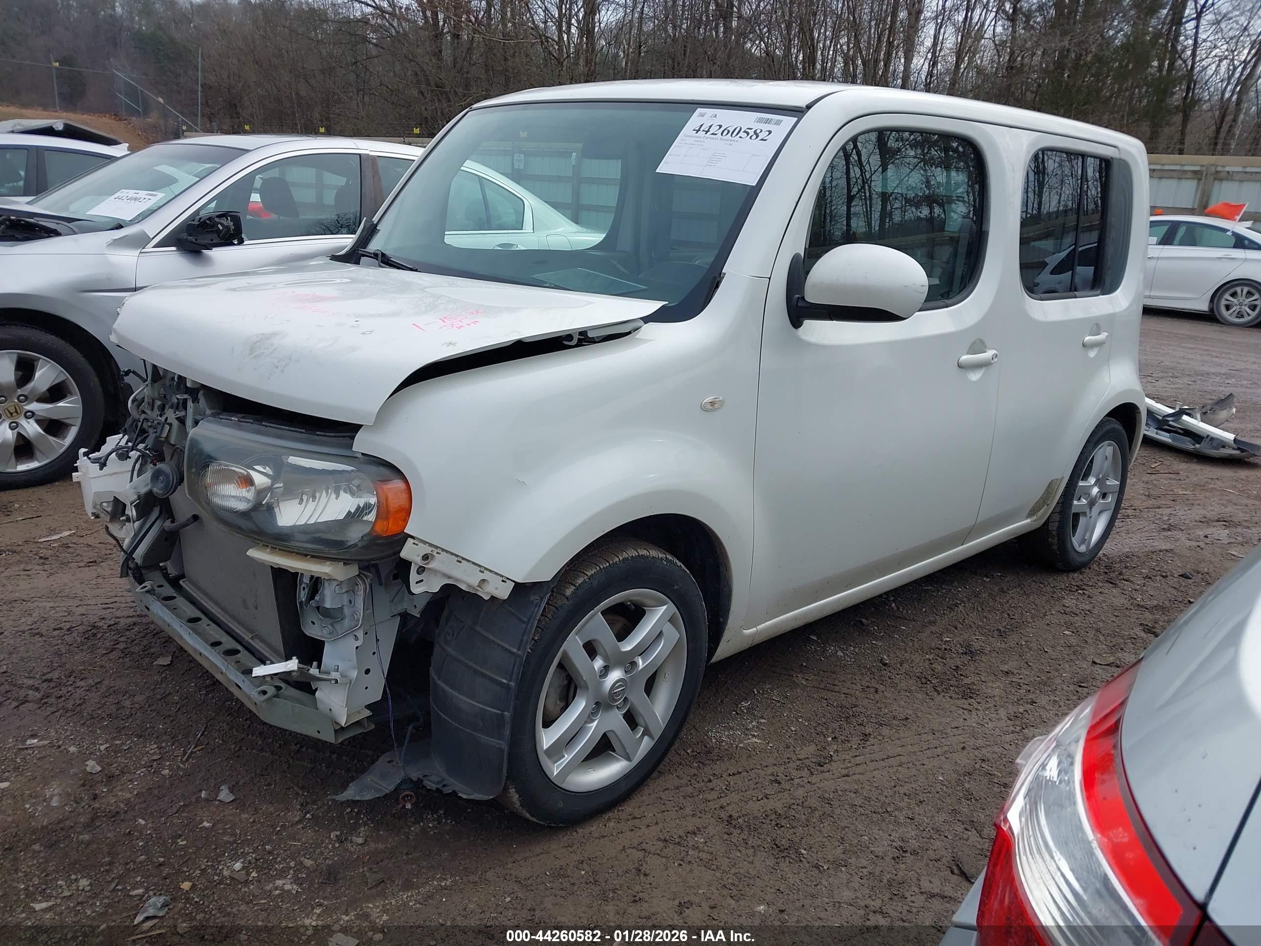 NISSAN CUBE image 2