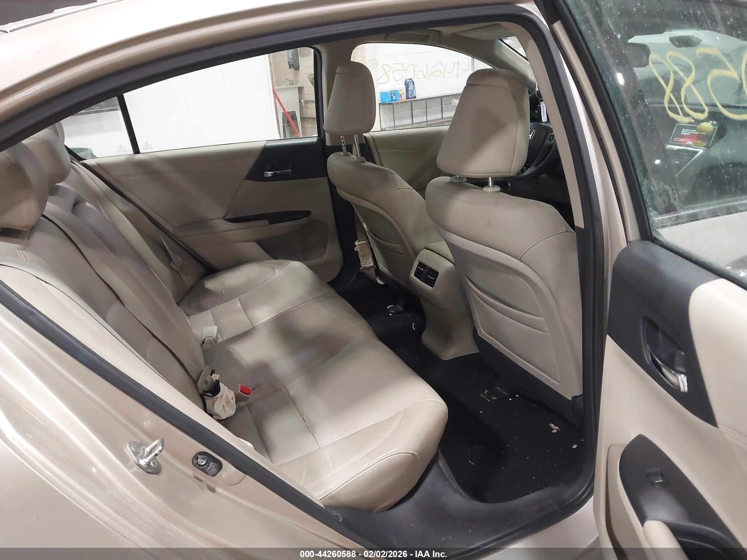 HONDA ACCORD image 8