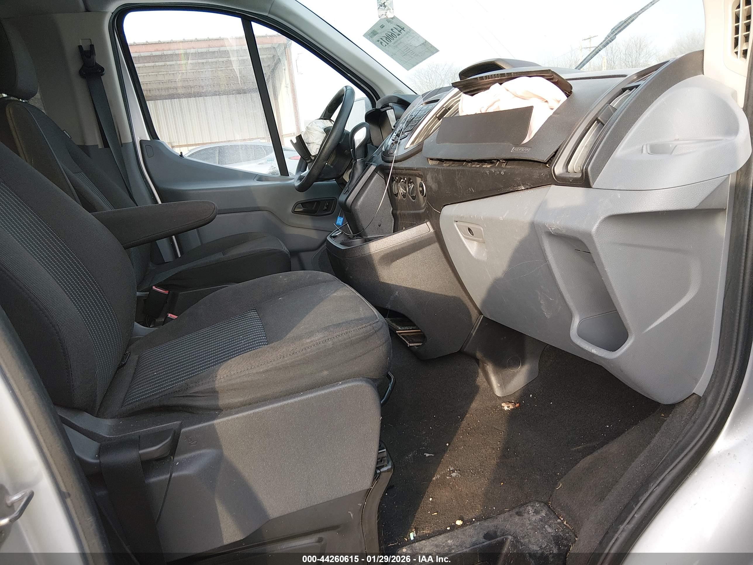 FORD TRANSIT-350 image 5
