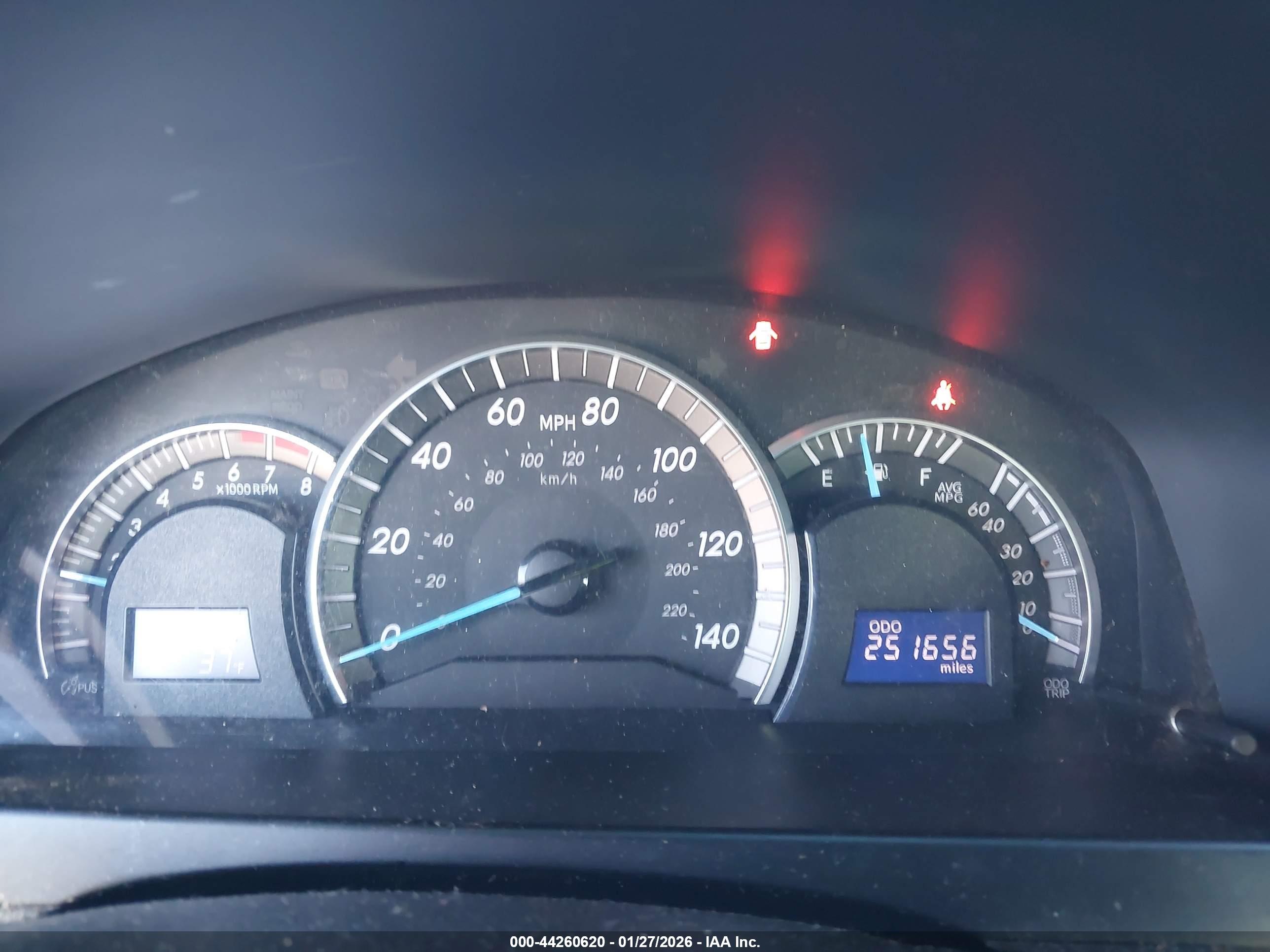 TOYOTA CAMRY image 7