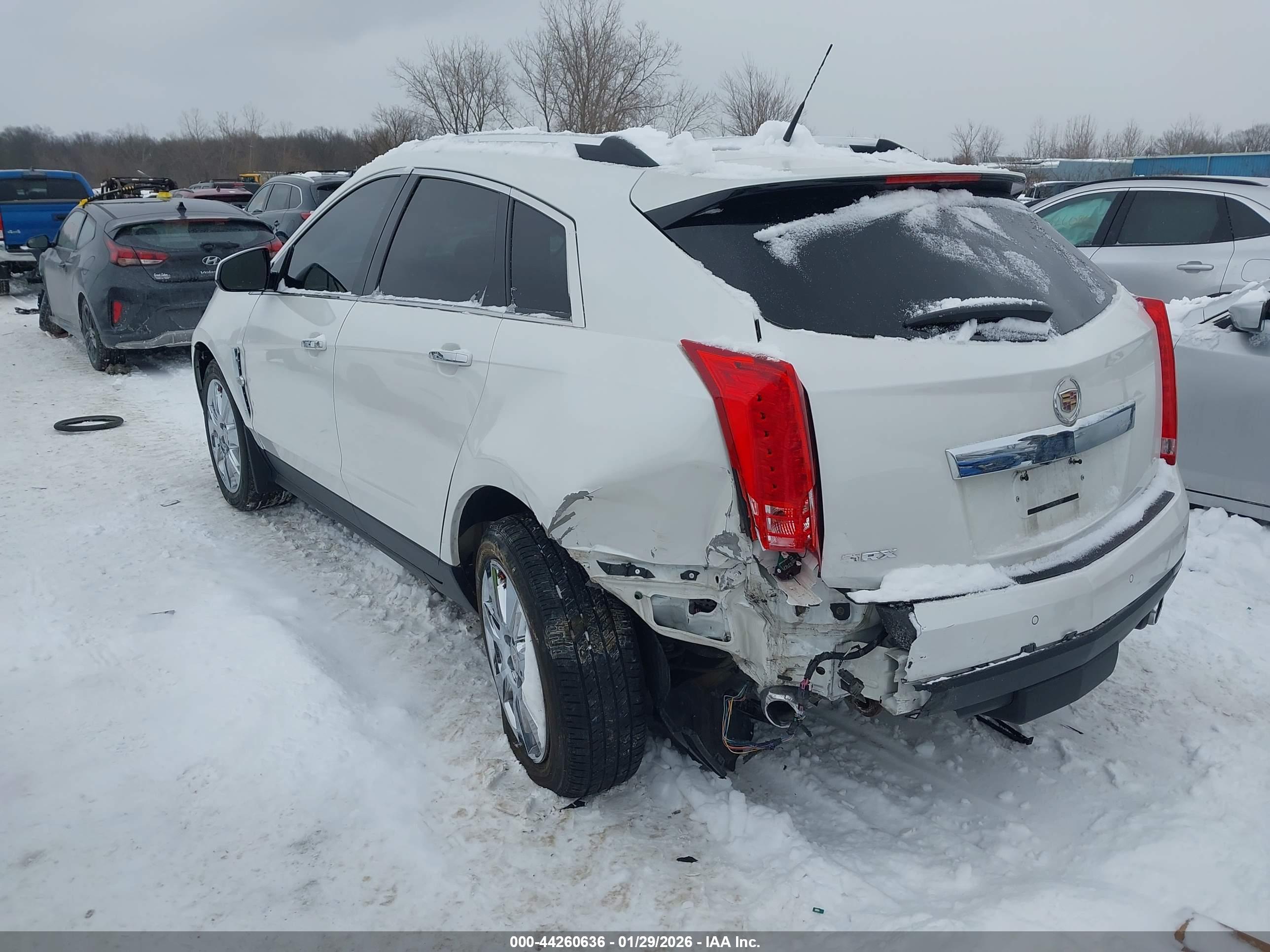 CADILLAC SRX image 3