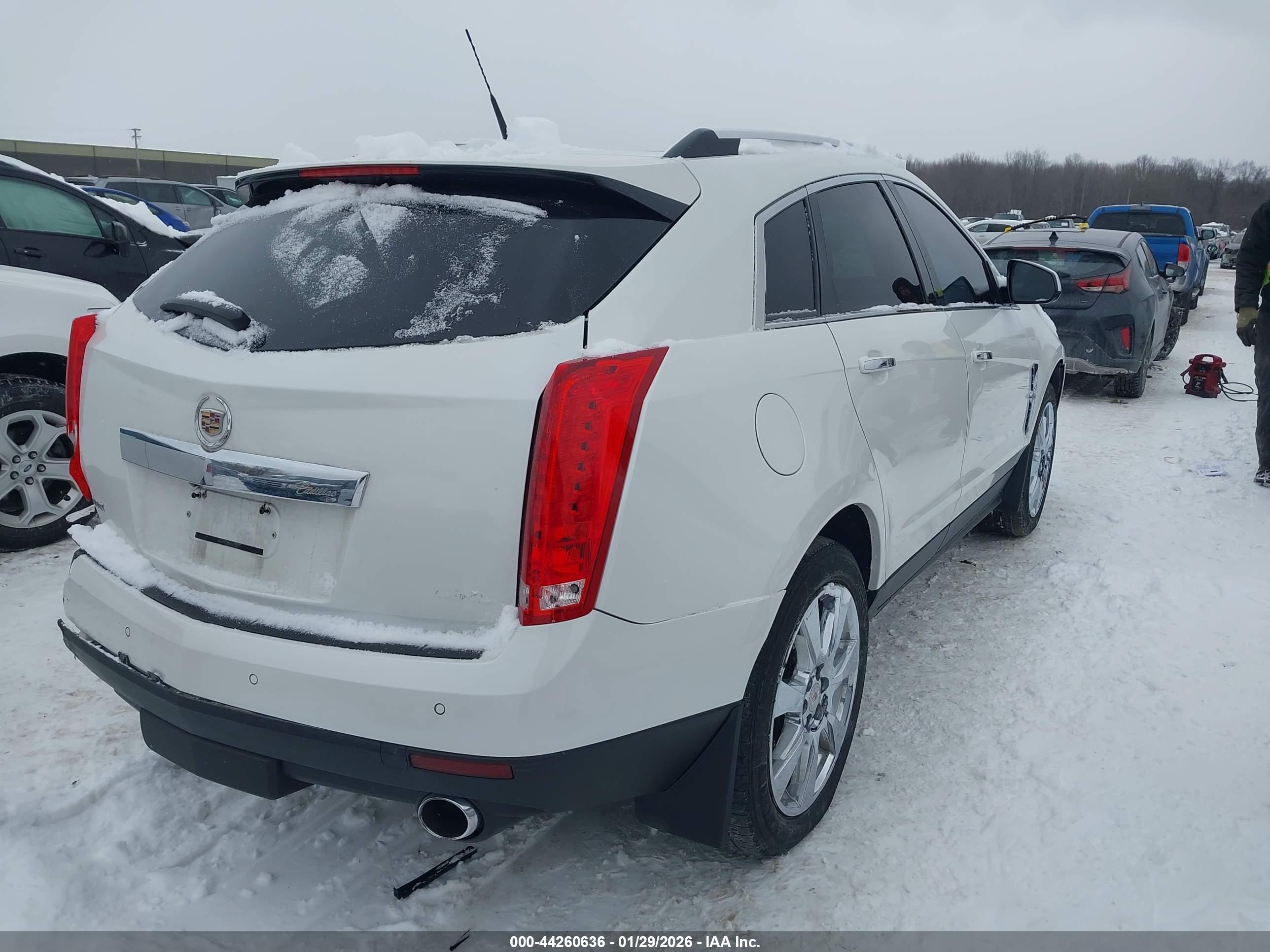 CADILLAC SRX image 4