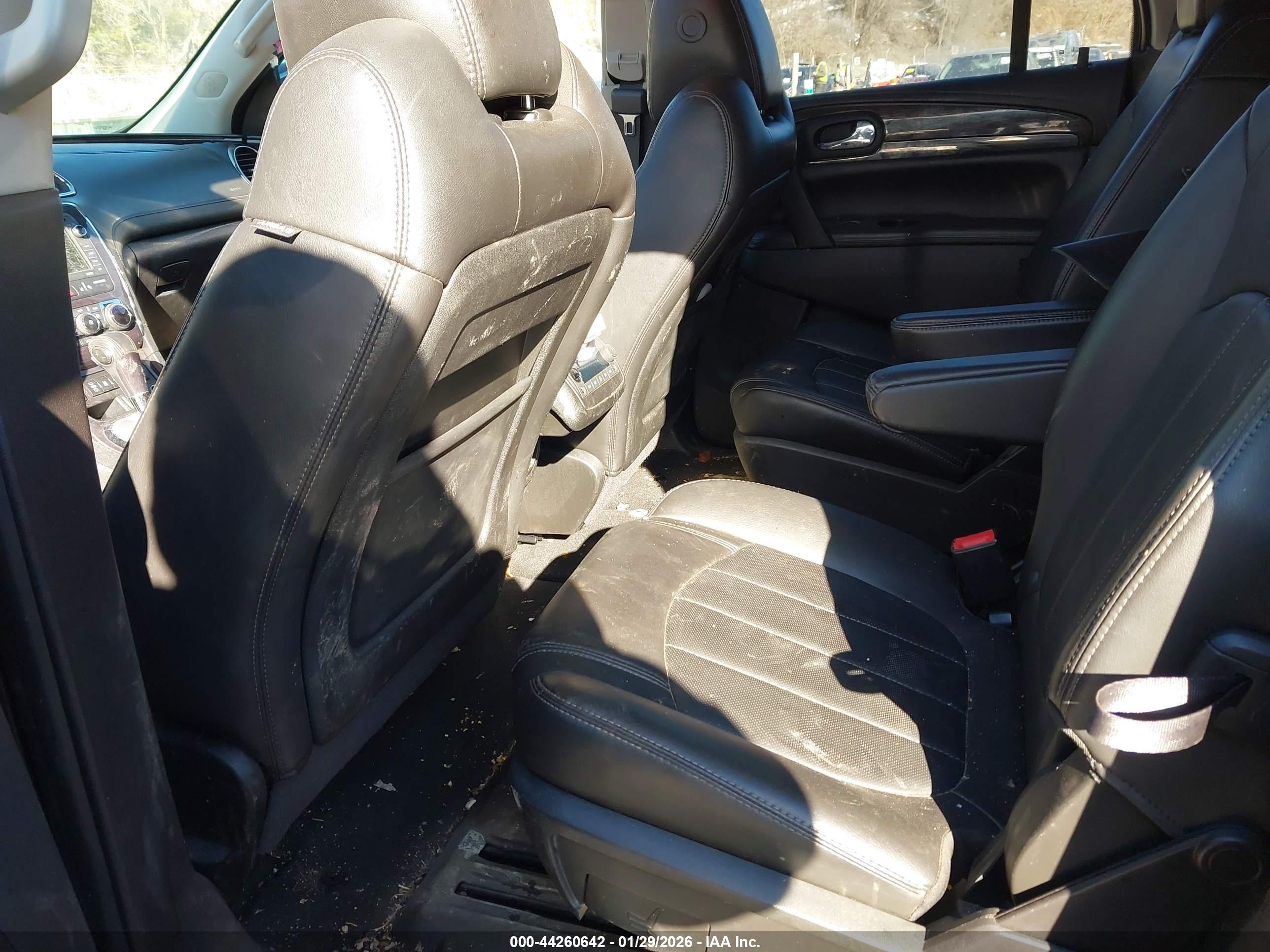 BUICK ENCLAVE image 8