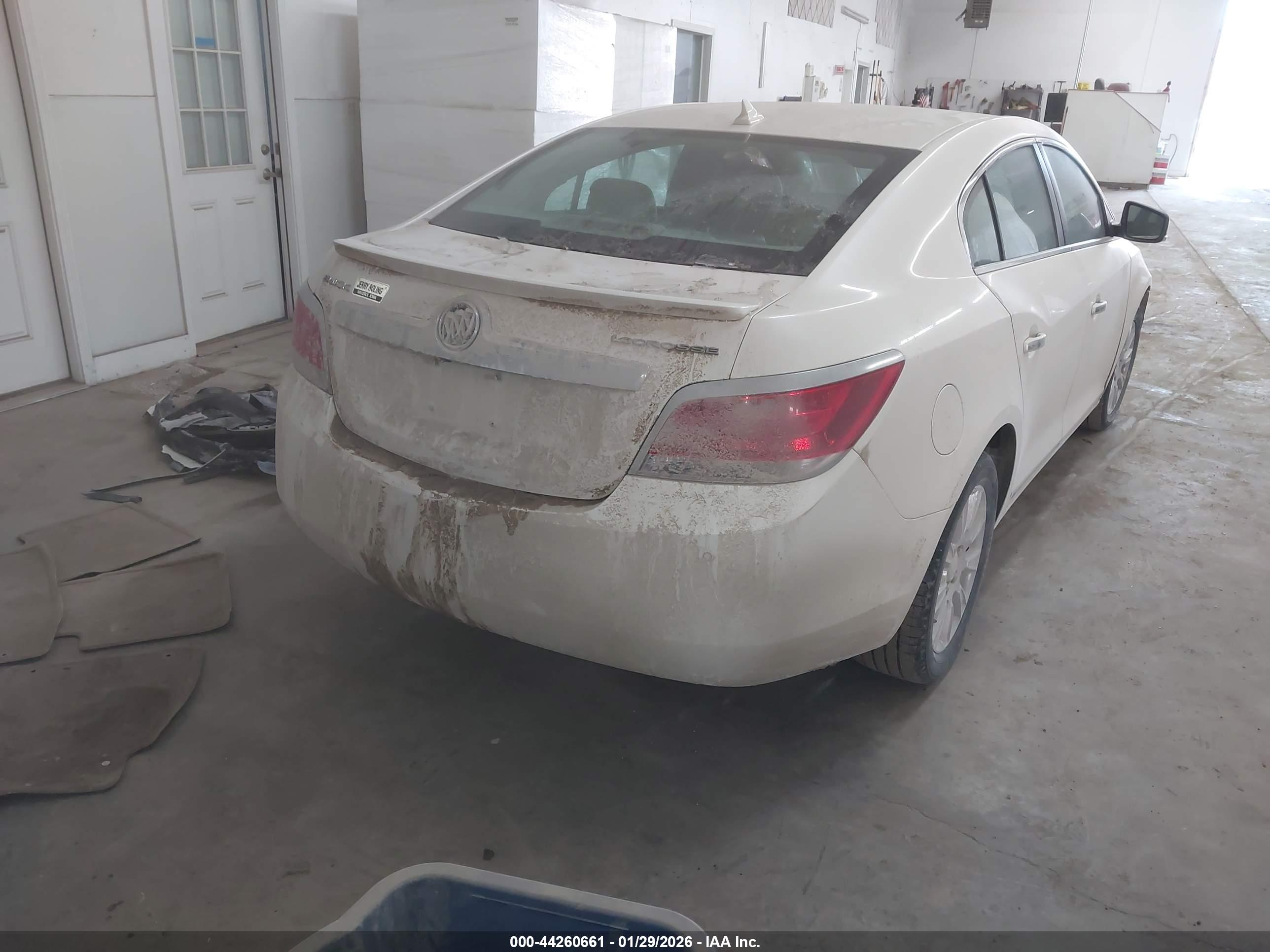 BUICK LACROSSE image 4