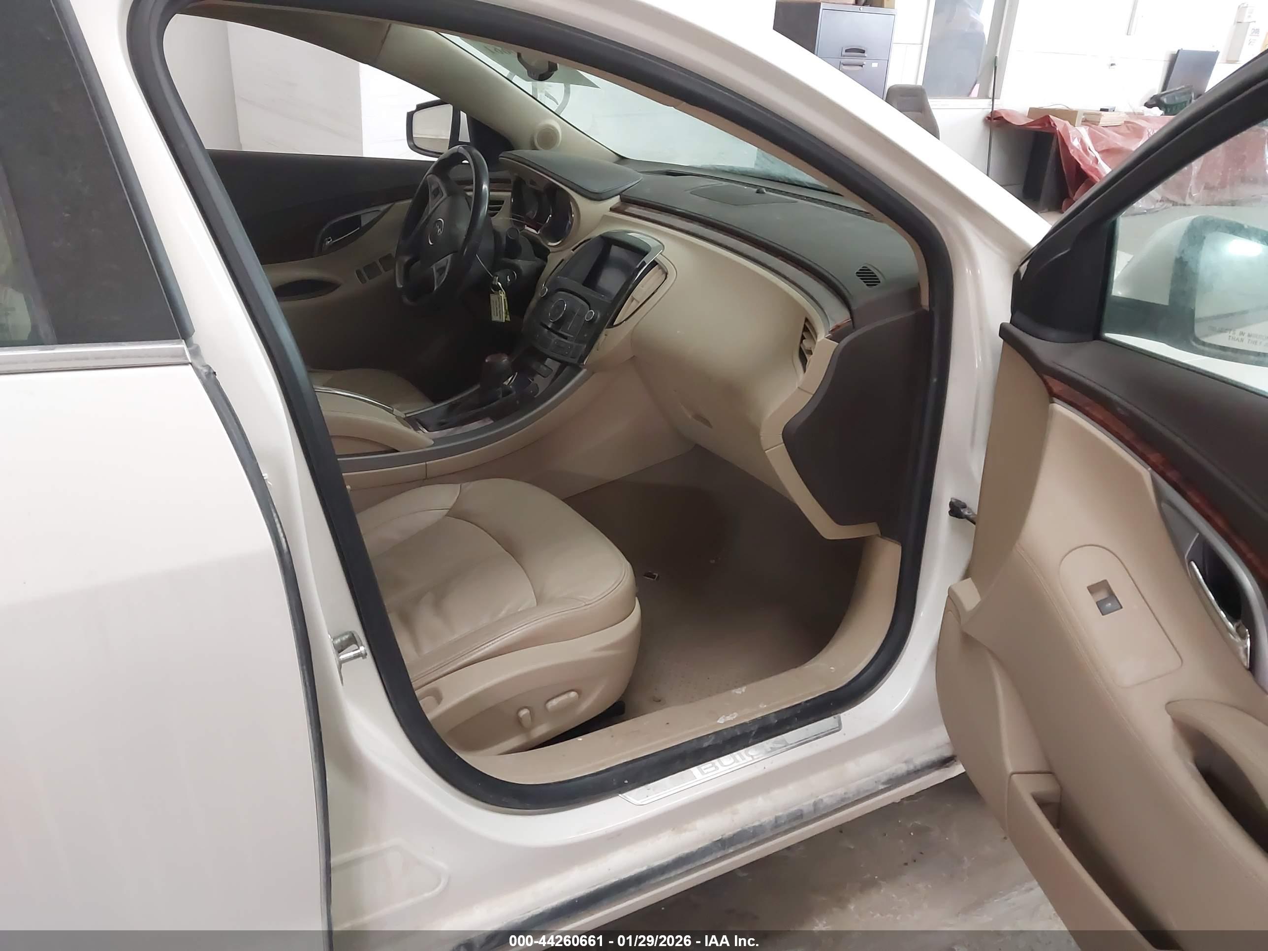 BUICK LACROSSE image 5