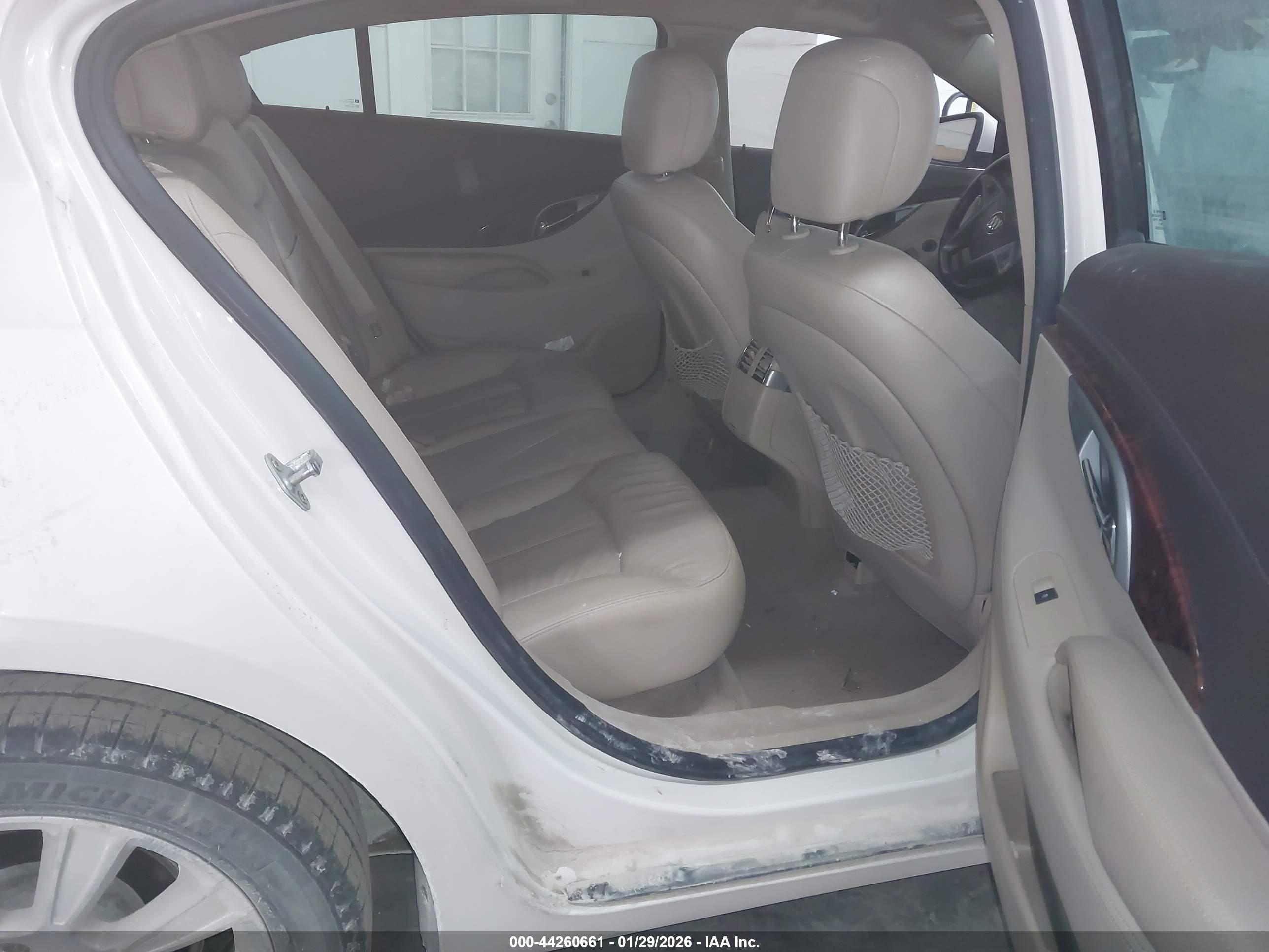 BUICK LACROSSE image 8