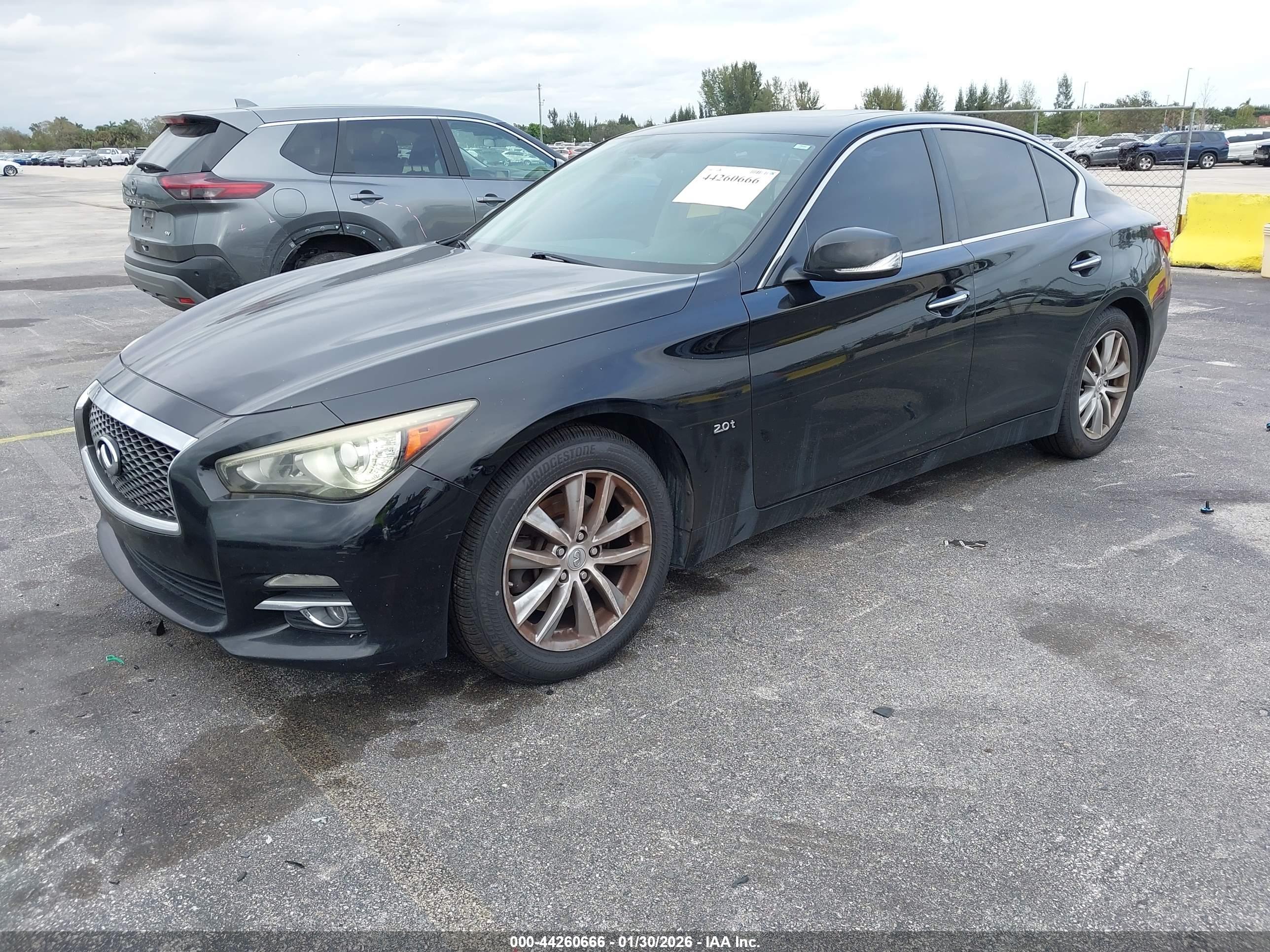 INFINITI Q50 image 2