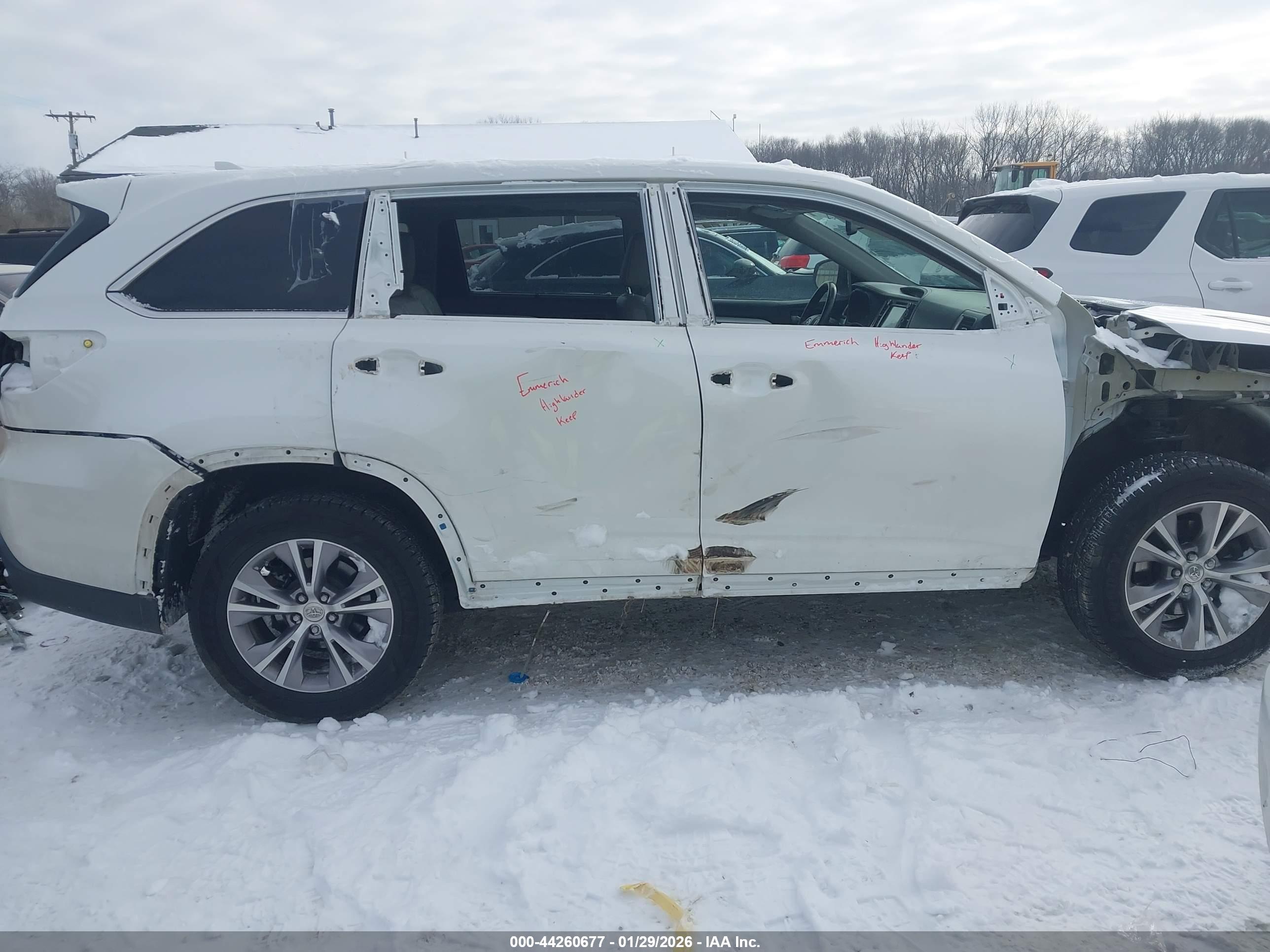 TOYOTA HIGHLANDER image 6