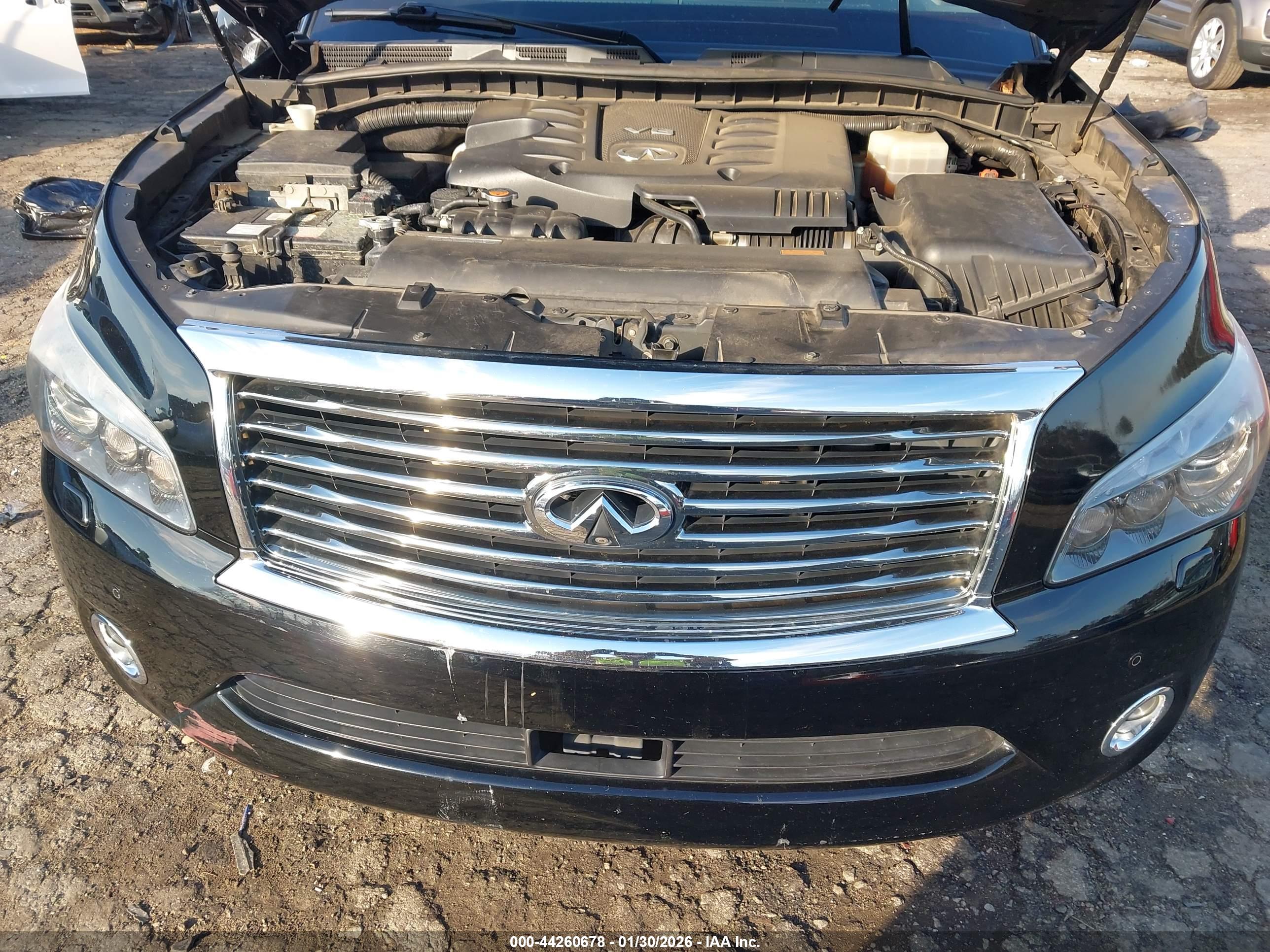 INFINITI QX56 image 10