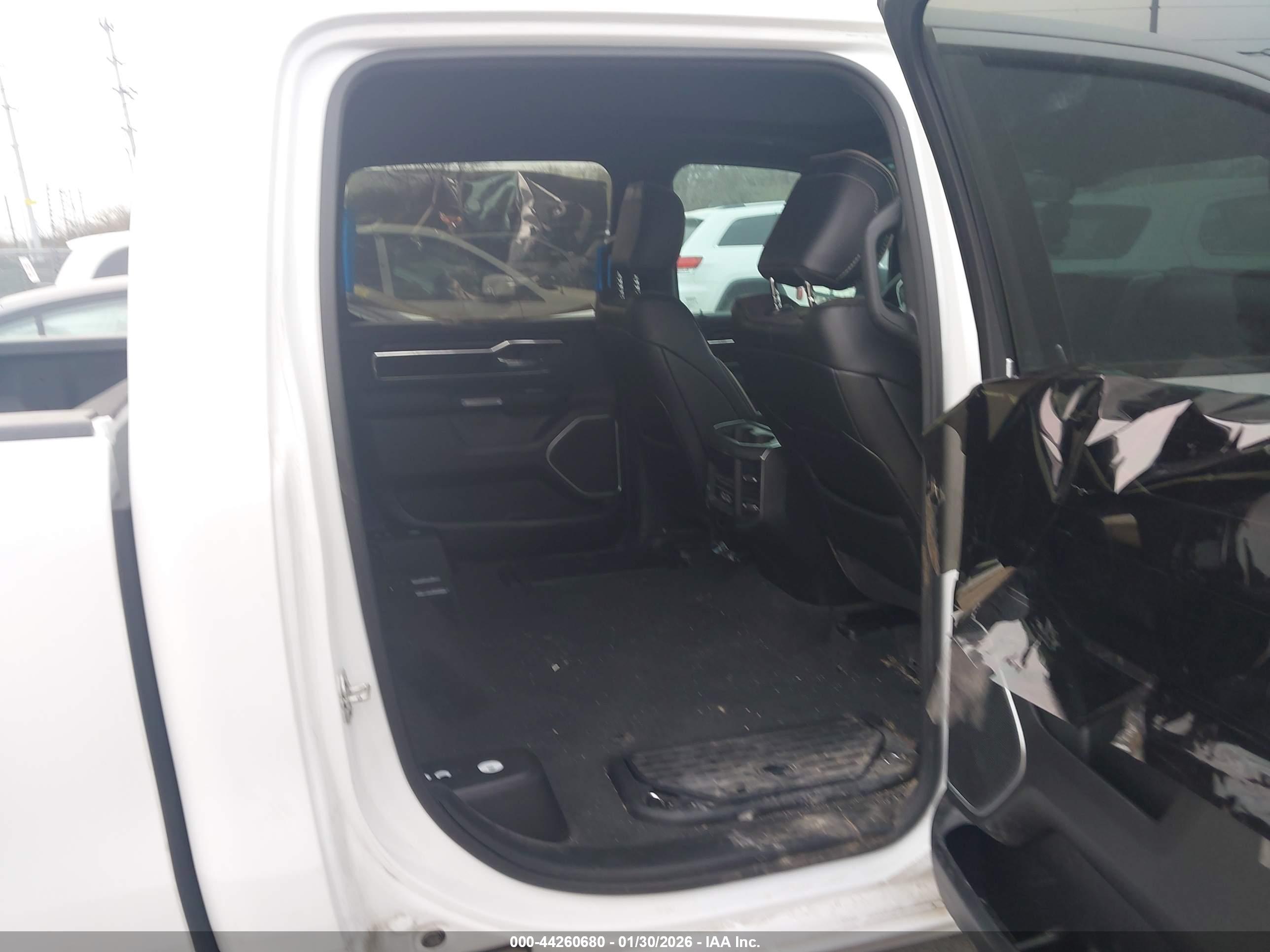 RAM 1500 image 8